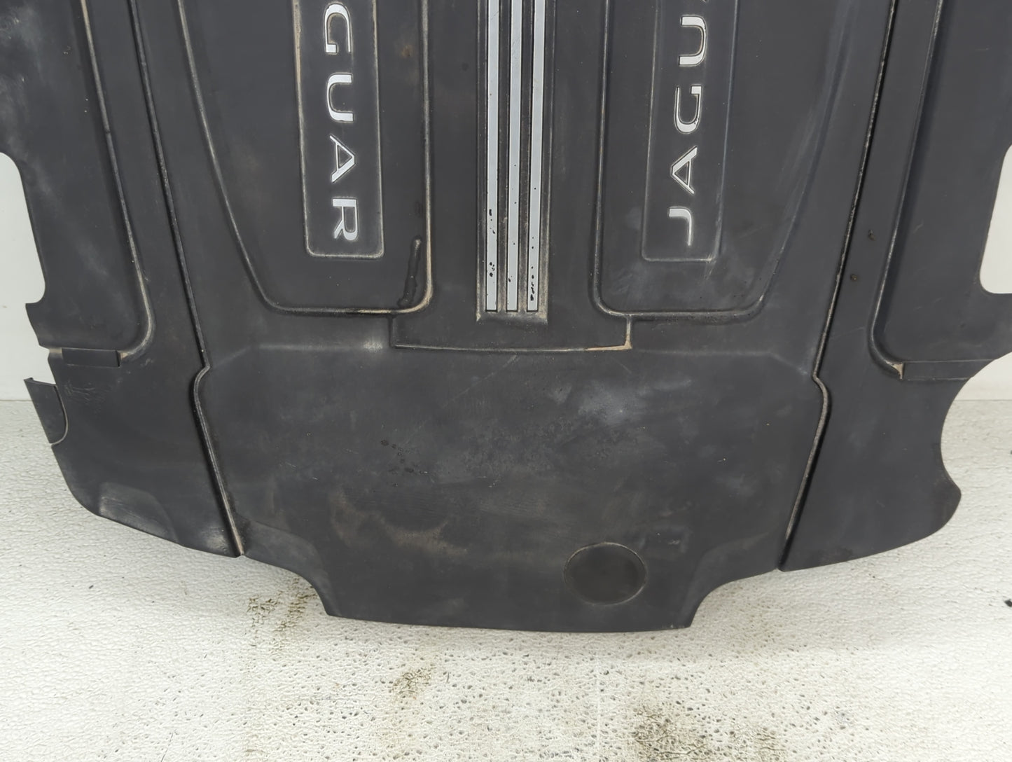 2017 Jaguar Xe Engine Cover - Oemusedautoparts1.com