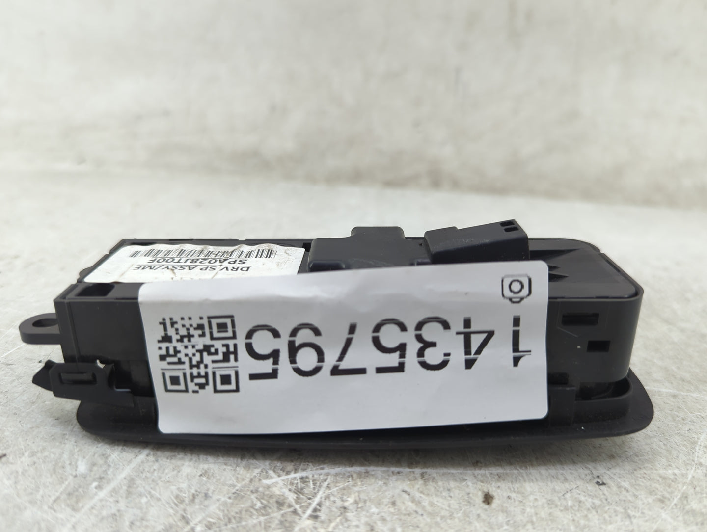 2017-2019 Jaguar Xe Master Power Window Switch Replacement Driver Side Left P/N:SPA028JT00F Fits Fits 2015 2016 2017 2018 20