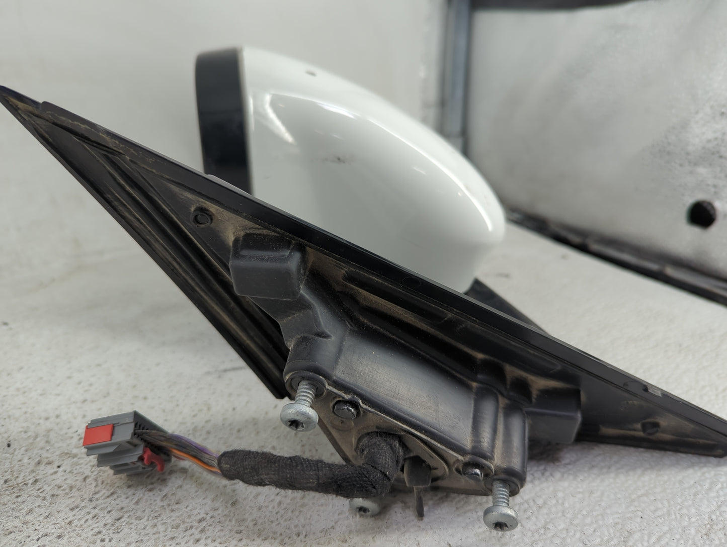 2017-2019 Jaguar Xe Driver Side View Mirror - Left Door Mirror OEM Used - Oemusedautoparts1.com