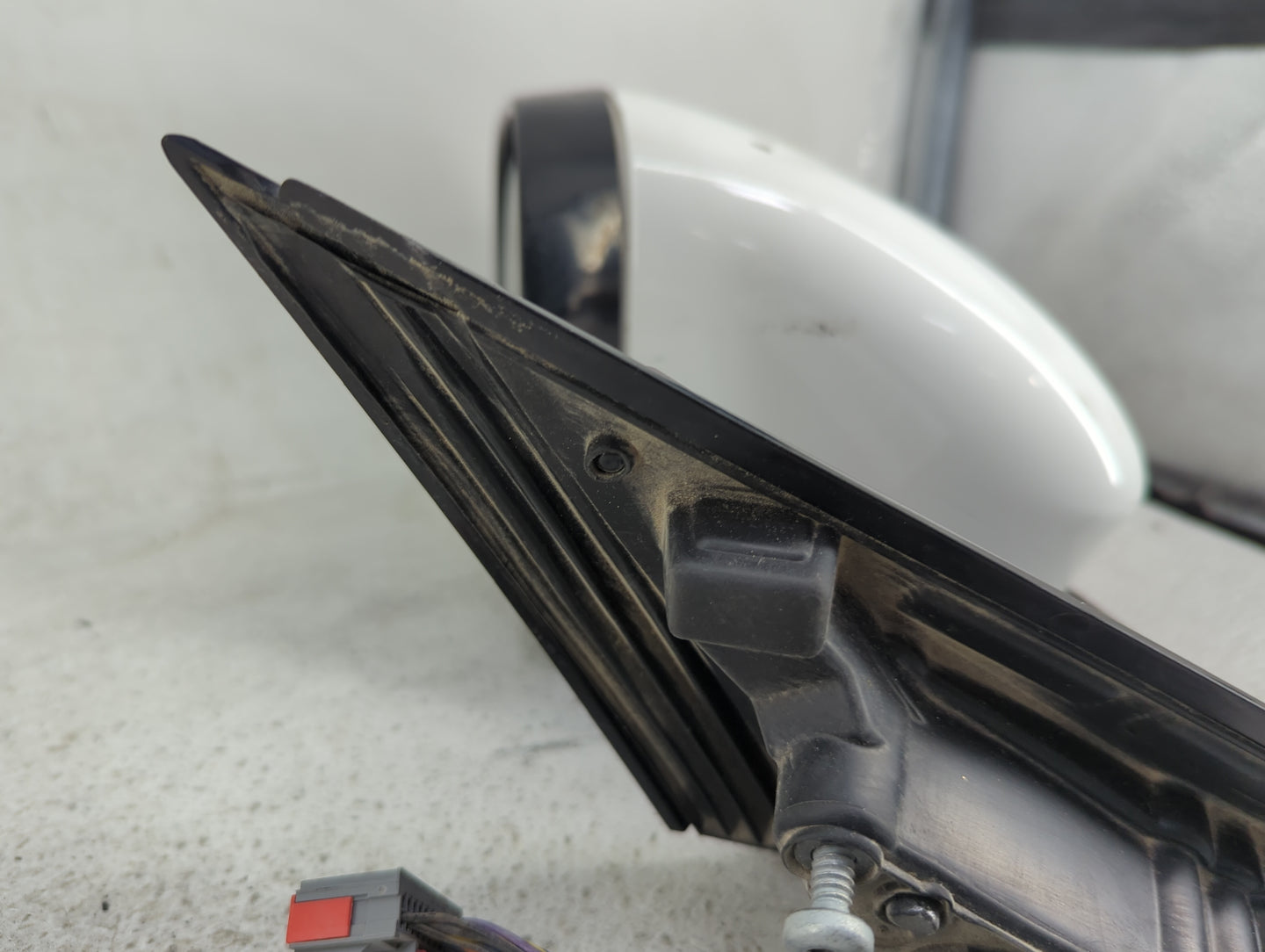 2017-2019 Jaguar Xe Driver Side View Mirror - Left Door Mirror OEM Used - Oemusedautoparts1.com