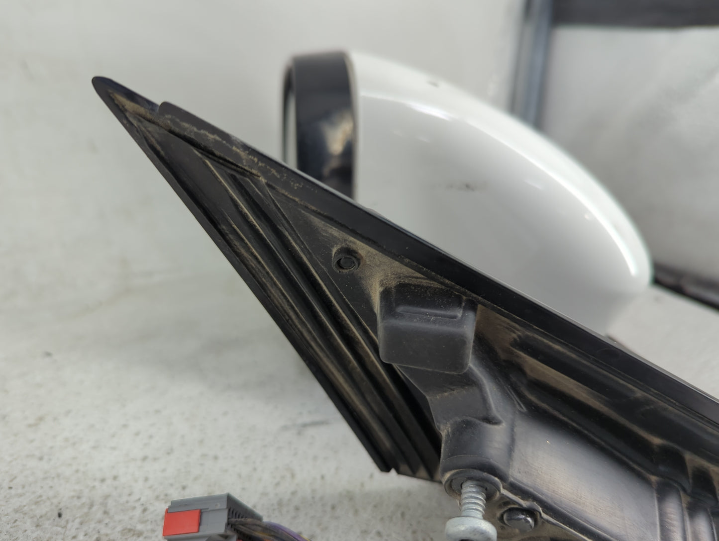 2017-2019 Jaguar Xe Driver Side View Mirror - Left Door Mirror OEM Used - Oemusedautoparts1.com