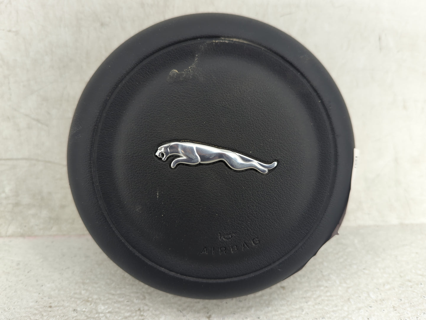 2017-2019 Jaguar Xe Air Bag Driver Left Steering Wheel Mounted P/N:GX63-043B13-BC8PVJ 309081299W41-AE Fits OEM Used Auto Par