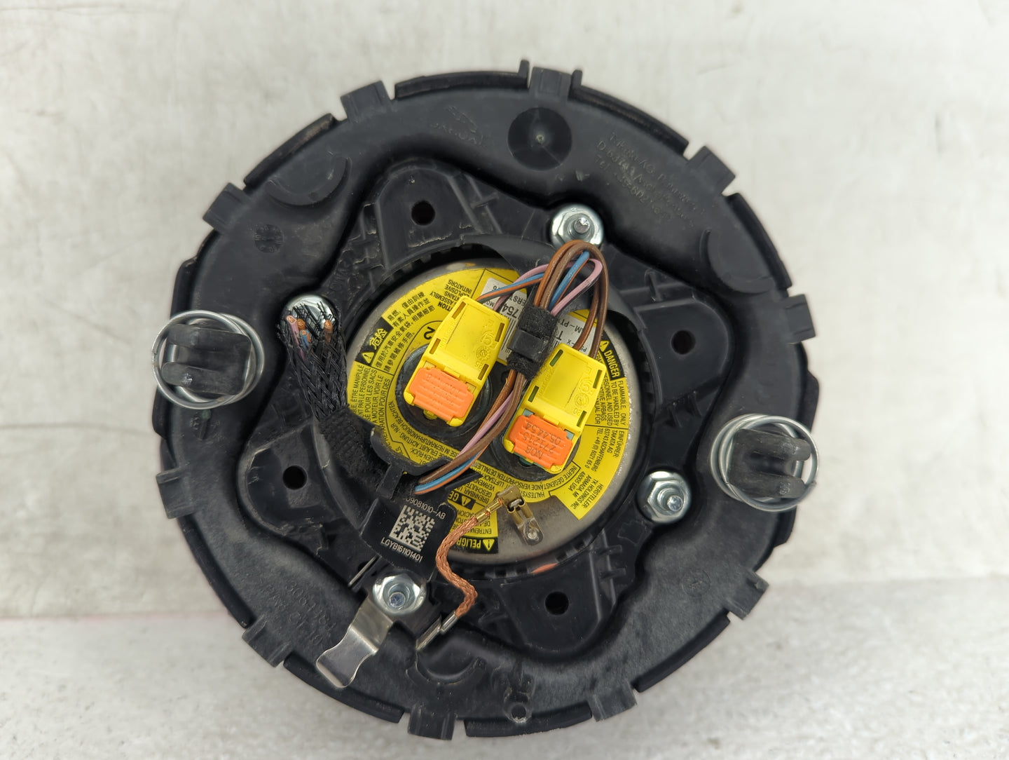 2017-2019 Jaguar Xe Air Bag Driver Left Steering Wheel Mounted P/N:GX63-043B13-BC8PVJ 309081299W41-AE Fits OEM Used Auto Par