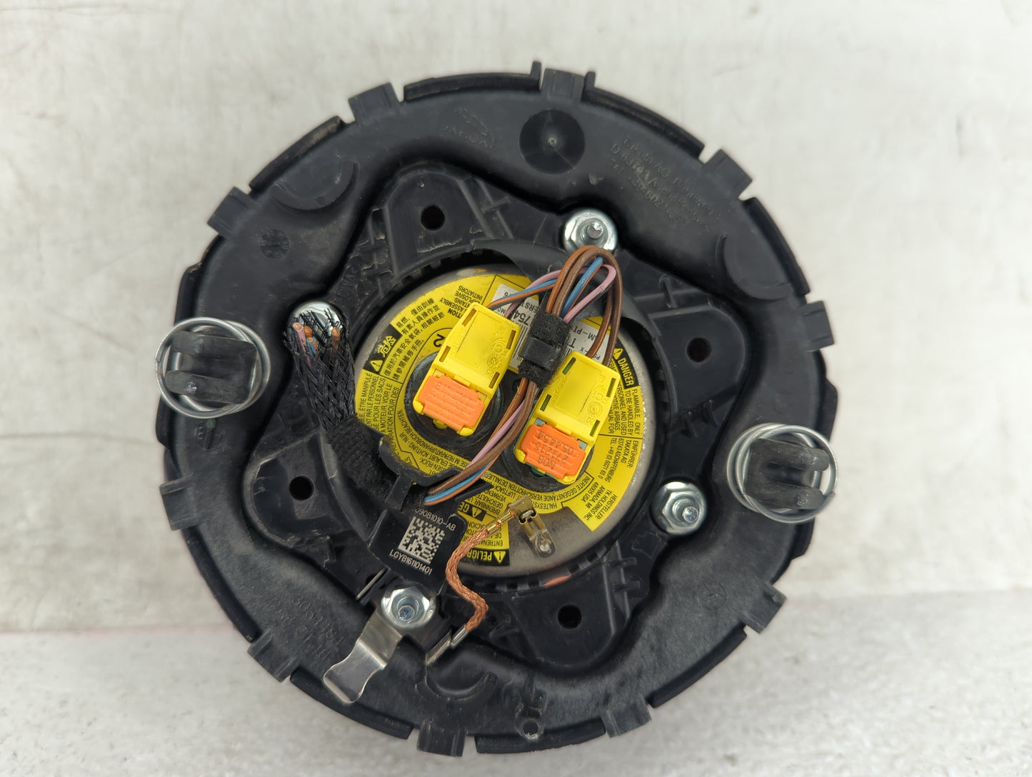 2017-2019 Jaguar Xe Air Bag Driver Left Steering Wheel Mounted P/N:GX63-043B13-BC8PVJ 309081299W41-AE Fits OEM Used Auto Par