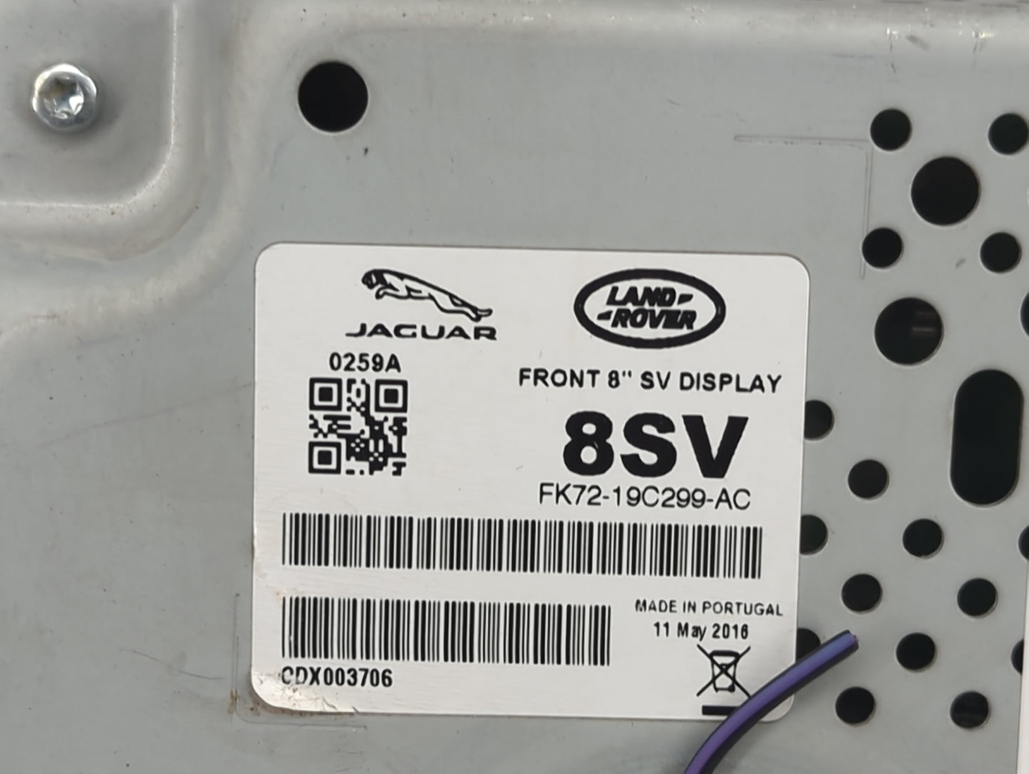 2017-2018 Jaguar Xe Information Display Screen Black - Oemusedautoparts1.com