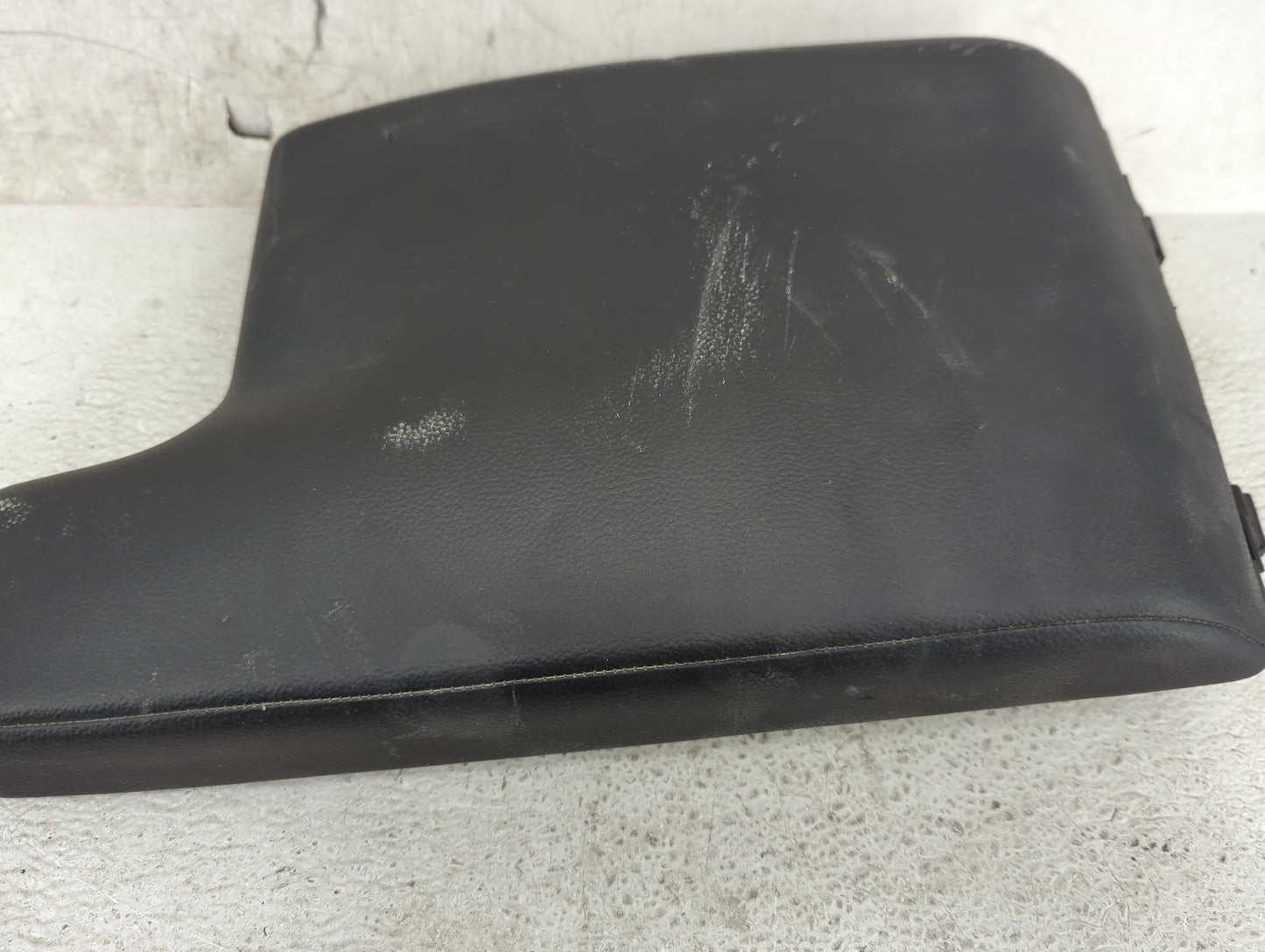 2017 Jaguar Xe Center Console Armrest Cover Lid Fits OEM Used Auto Parts - Oemusedautoparts1.com