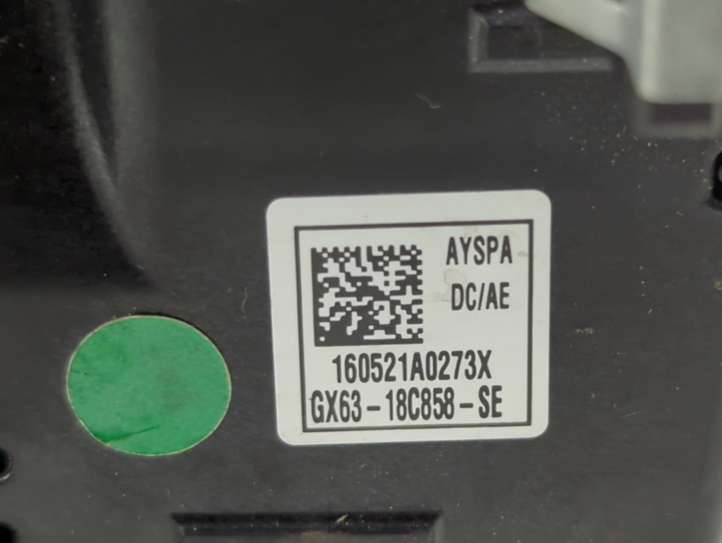 2017 Jaguar Xe Climate Control Module Temperature AC/Heater Replacement P/N:GC63-18C858-SE Fits Fits 2016 OEM Used Auto Part
