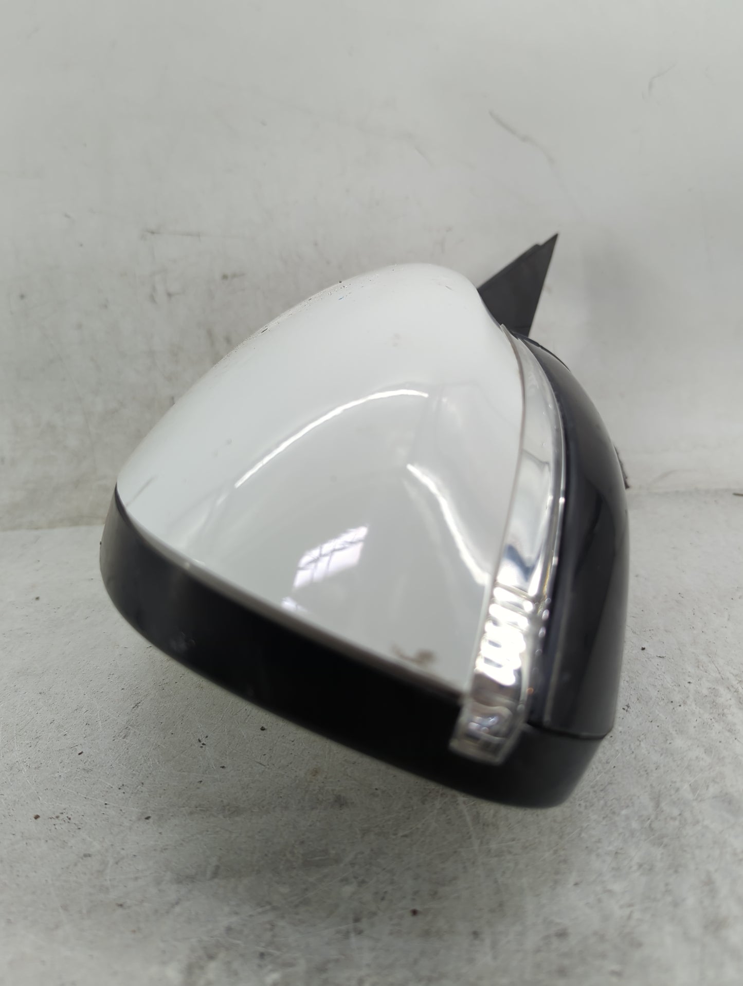 2017-2019 Jaguar Xe Passenger Side View Mirror - Right Door Mirror OEM Used - Oemusedautoparts1.com