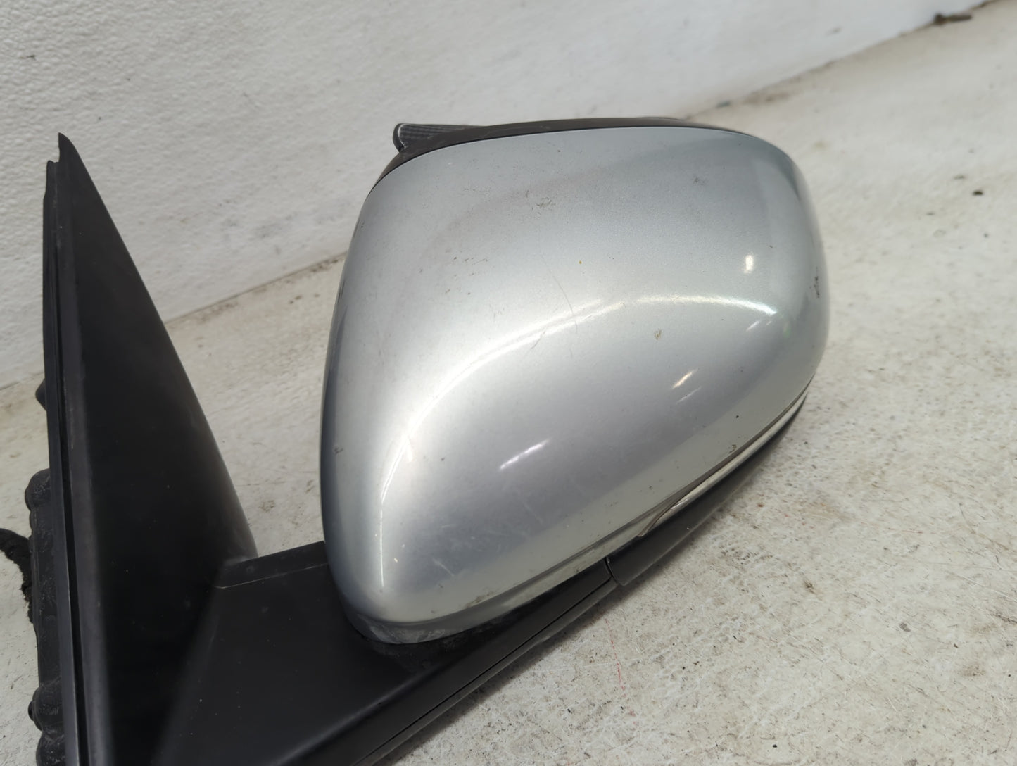 2017-2019 Jaguar Xe Driver Side View Mirror - Left Door Mirror OEM Used - Oemusedautoparts1.com