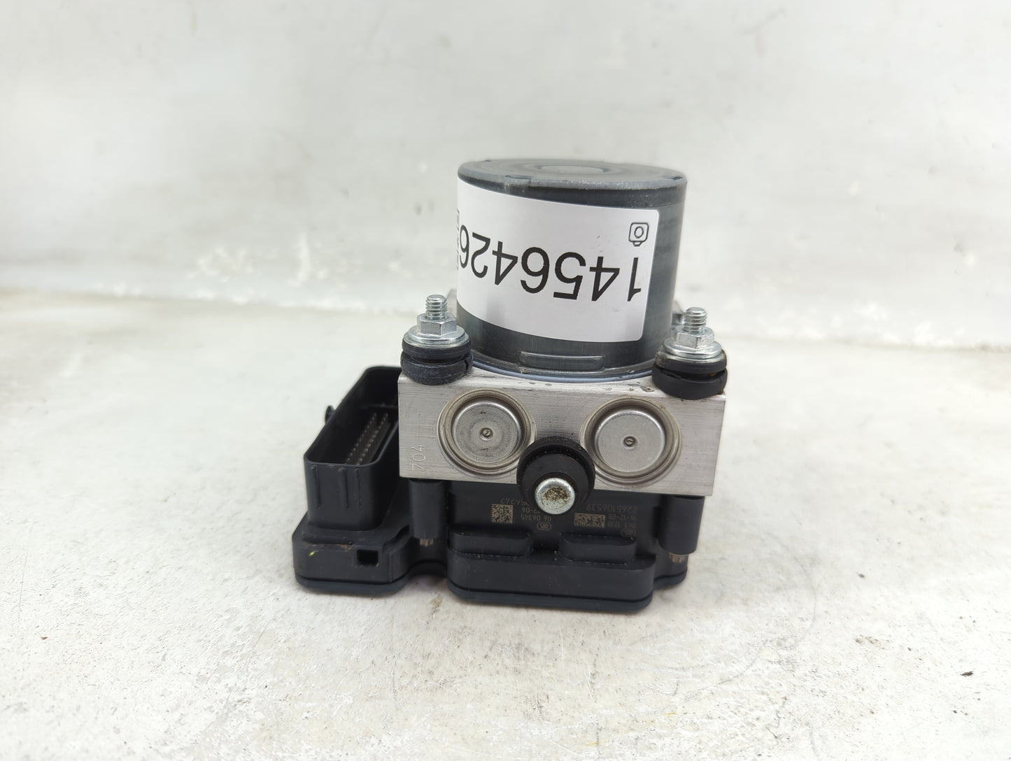 2017 Jaguar Xe ABS Pump Control Module Replacement P/N:HX73-14F447-AF Fits OEM Used Auto Parts - Oemusedautoparts1.com