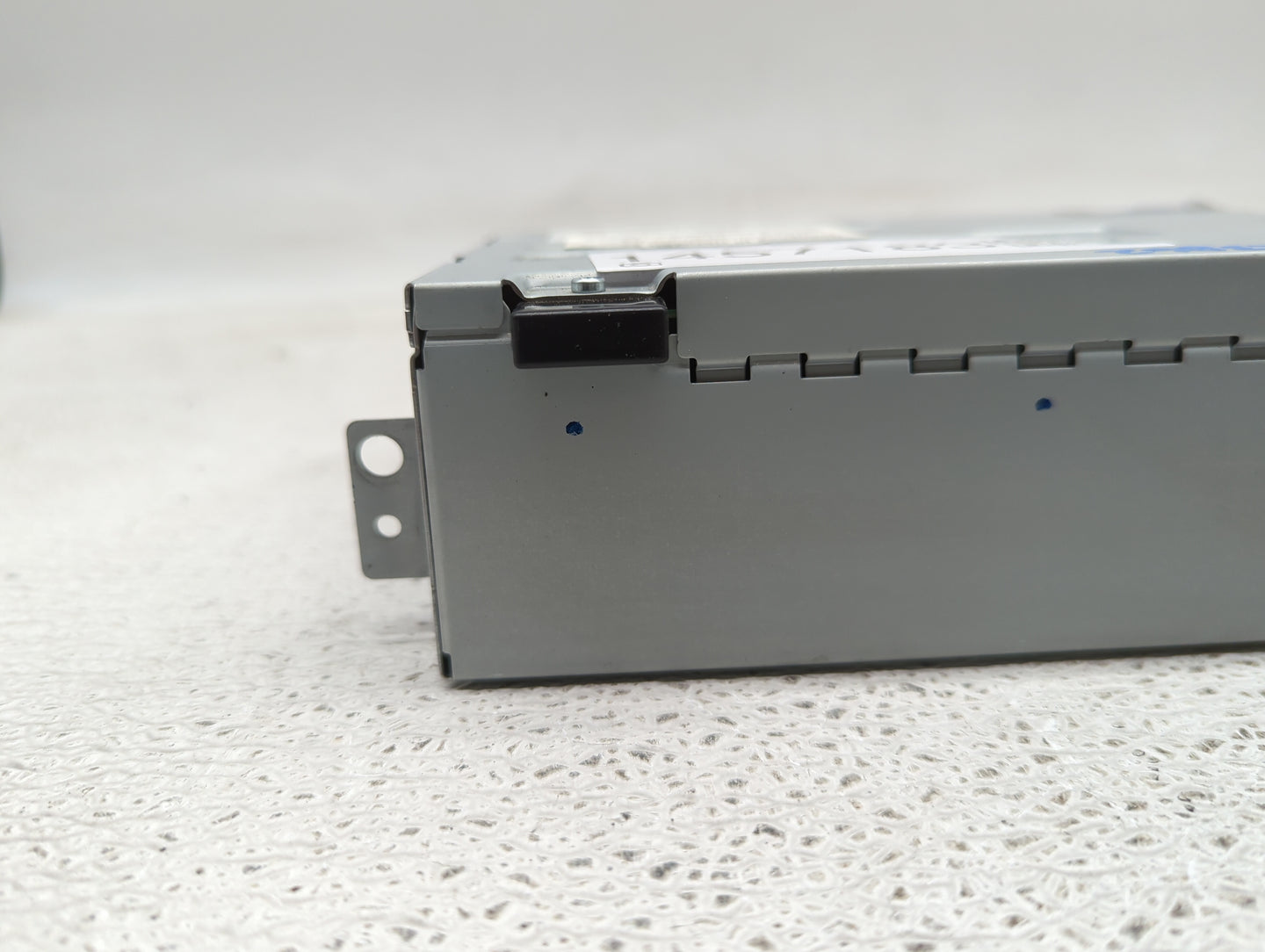 2017-2018 Jaguar Xe Radio AM FM Cd Player Receiver Replacement P/N:HX63-18K812-DB Fits Fits 2016 2017 2018 2019 OEM Used Aut