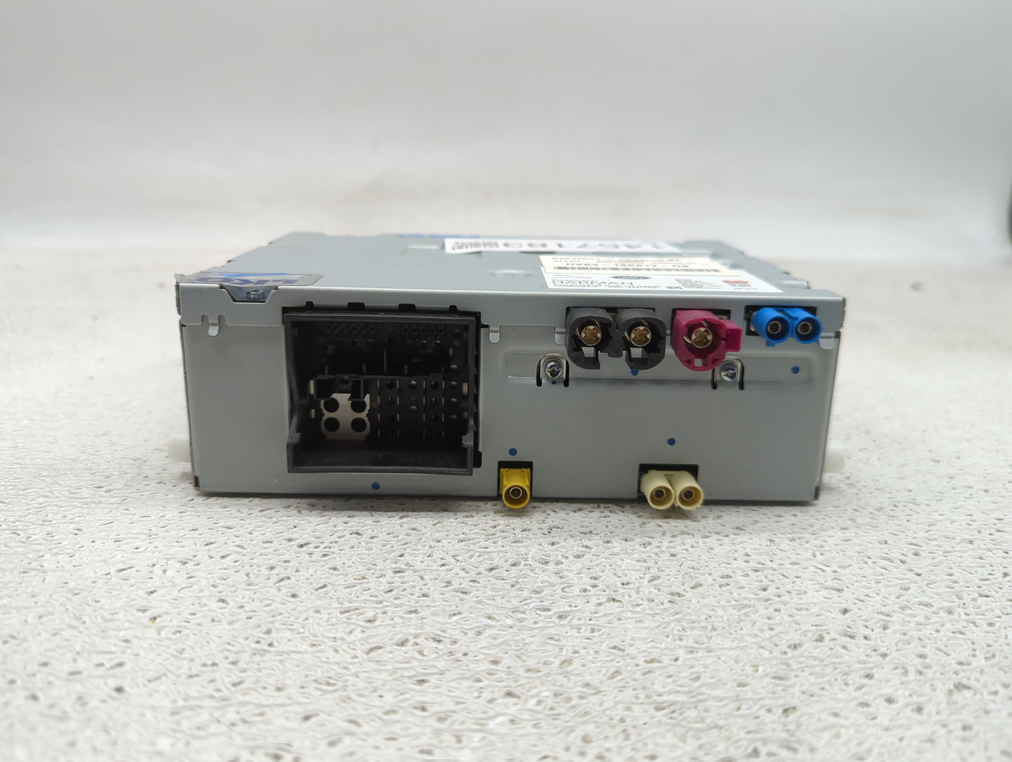 2017-2018 Jaguar Xe Radio AM FM Cd Player Receiver Replacement P/N:HX63-18K812-DB Fits Fits 2016 2017 2018 2019 OEM Used Aut