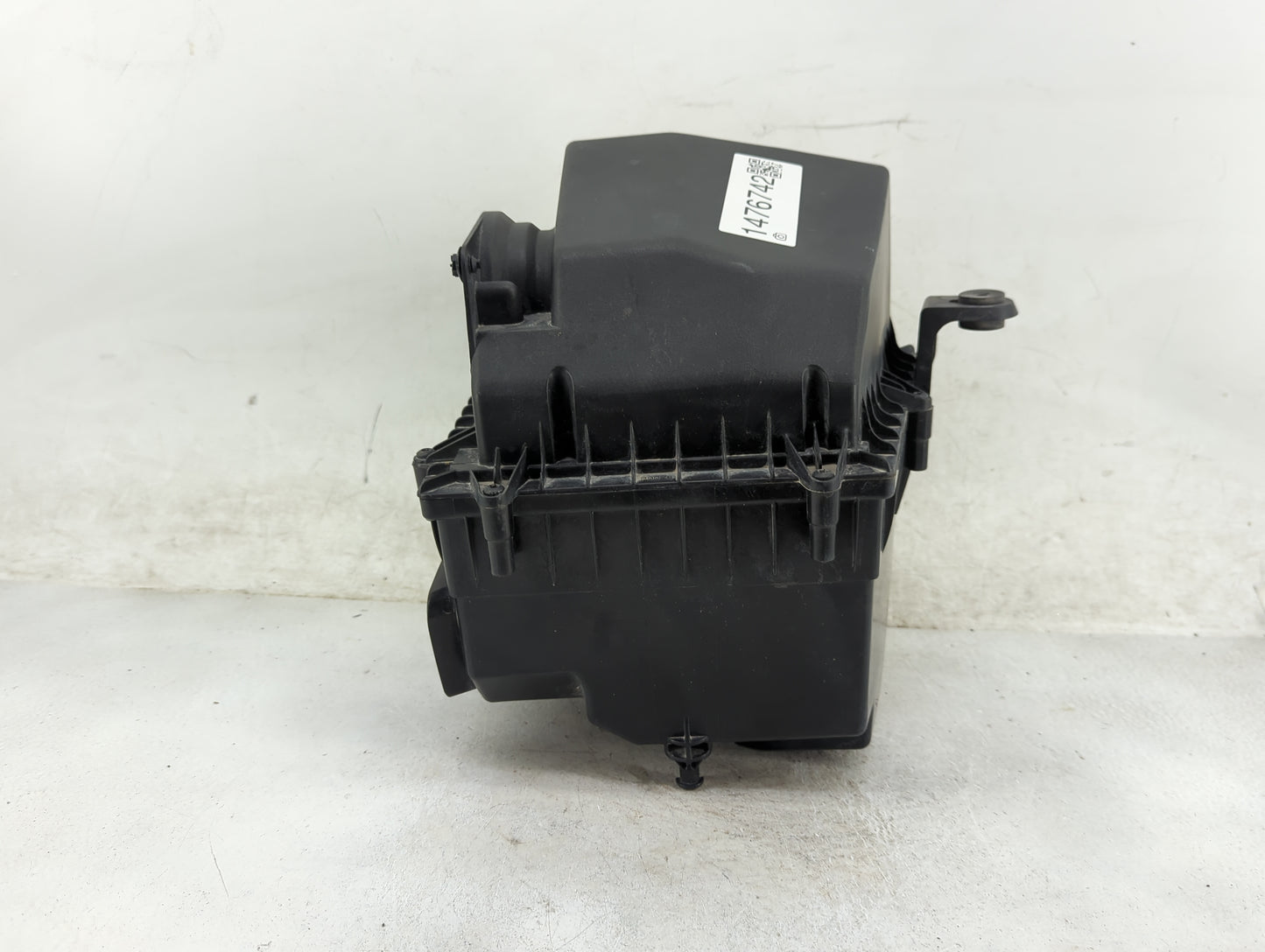 2017 Jaguar Xe Air Cleaner Intake-duct Hose Tube - Oemusedautoparts1.com