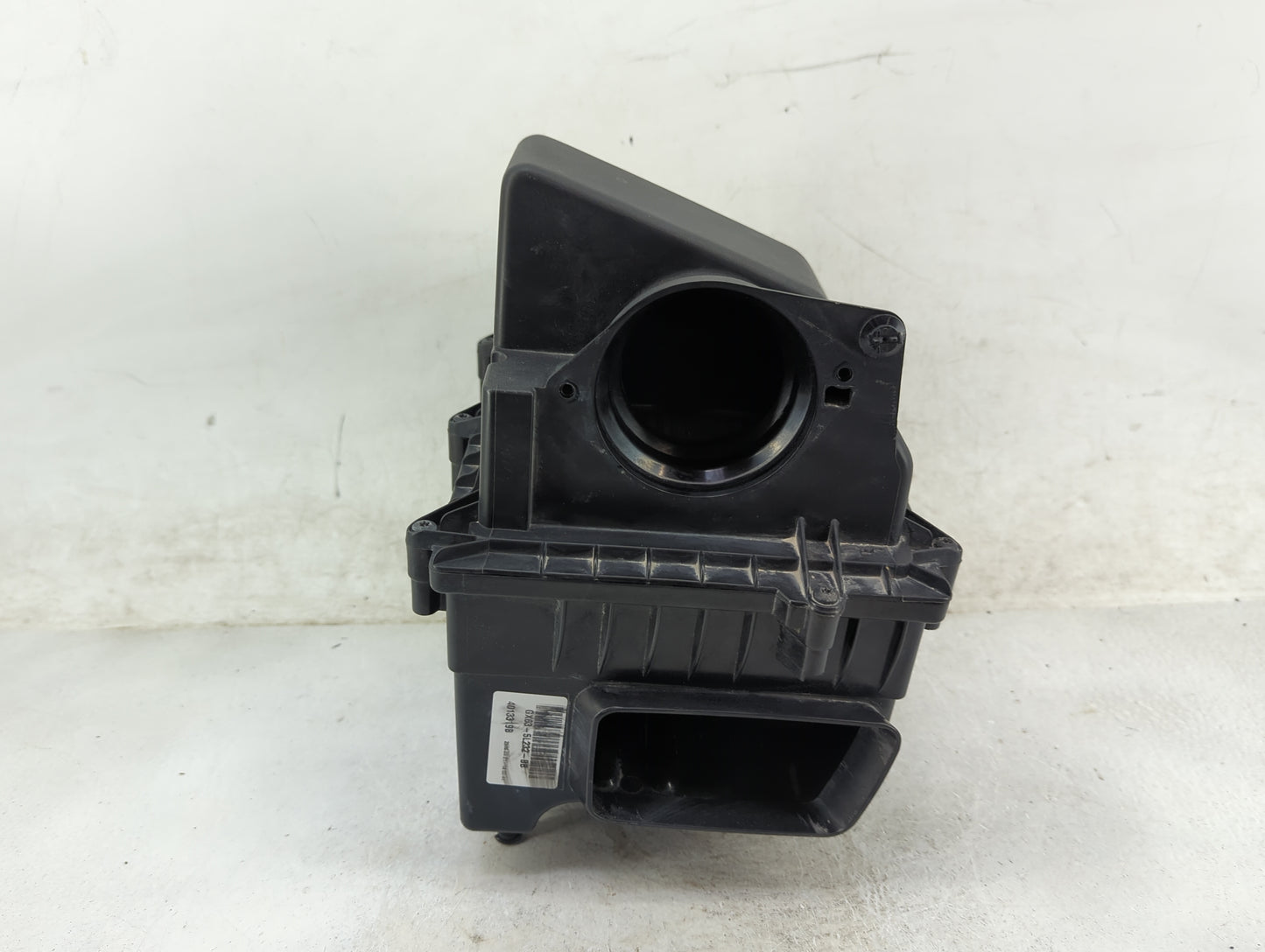 2017 Jaguar Xe Air Cleaner Intake-duct Hose Tube - Oemusedautoparts1.com