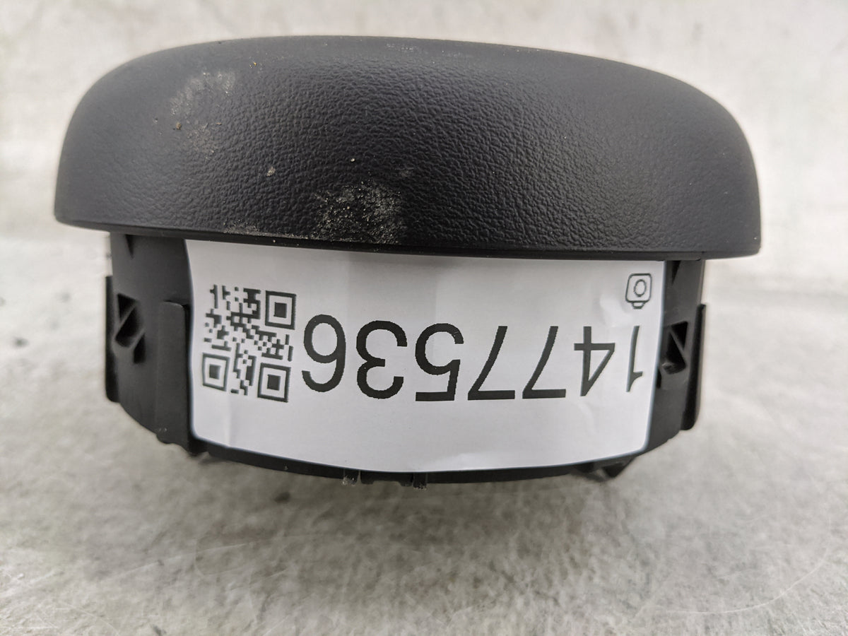 2017-2019 Jaguar Xe Air Bag Driver Left Steering Wheel Mounted 1477536 - Oemusedautoparts1.com