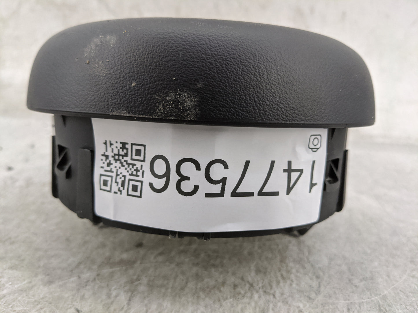 2017-2019 Jaguar Xe Air Bag Driver Left Steering Wheel Mounted 1477536 - Oemusedautoparts1.com