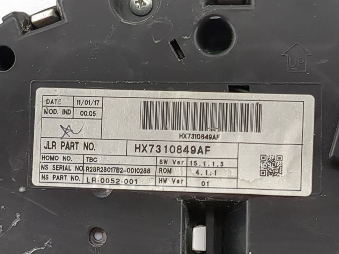 2017-2018 Jaguar Xe Instrument Cluster Speedometer Gauges P/N:HX7310849AF LR093321001 Miles: Fits Fits 2017 2018 OEM Used Au