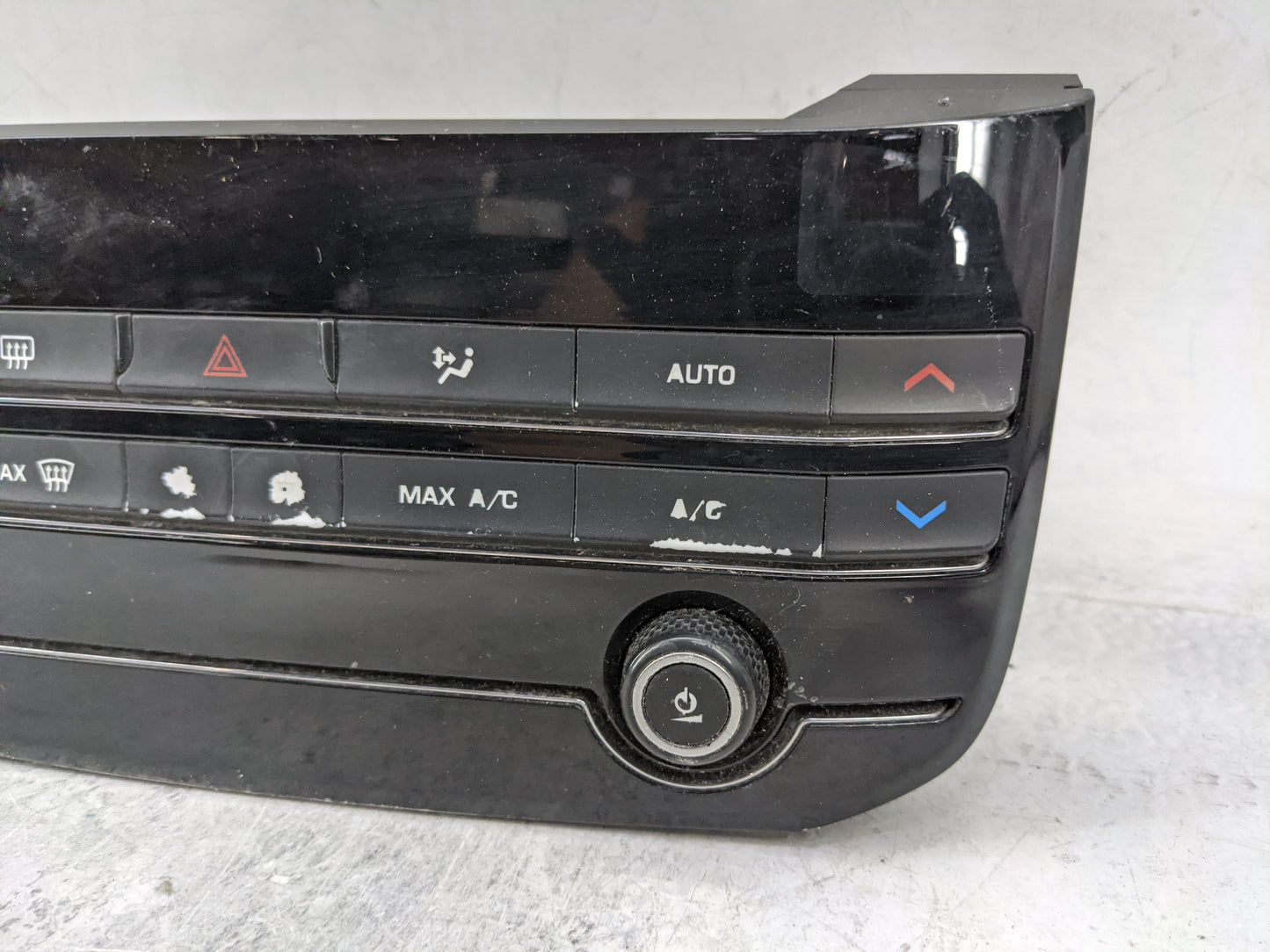2017 Jaguar Xe Climate Control Module Temperature AC/Heater Replacement P/N:GX63-18C858-LE 170119A1167X Fits Fits 2016 OEM U