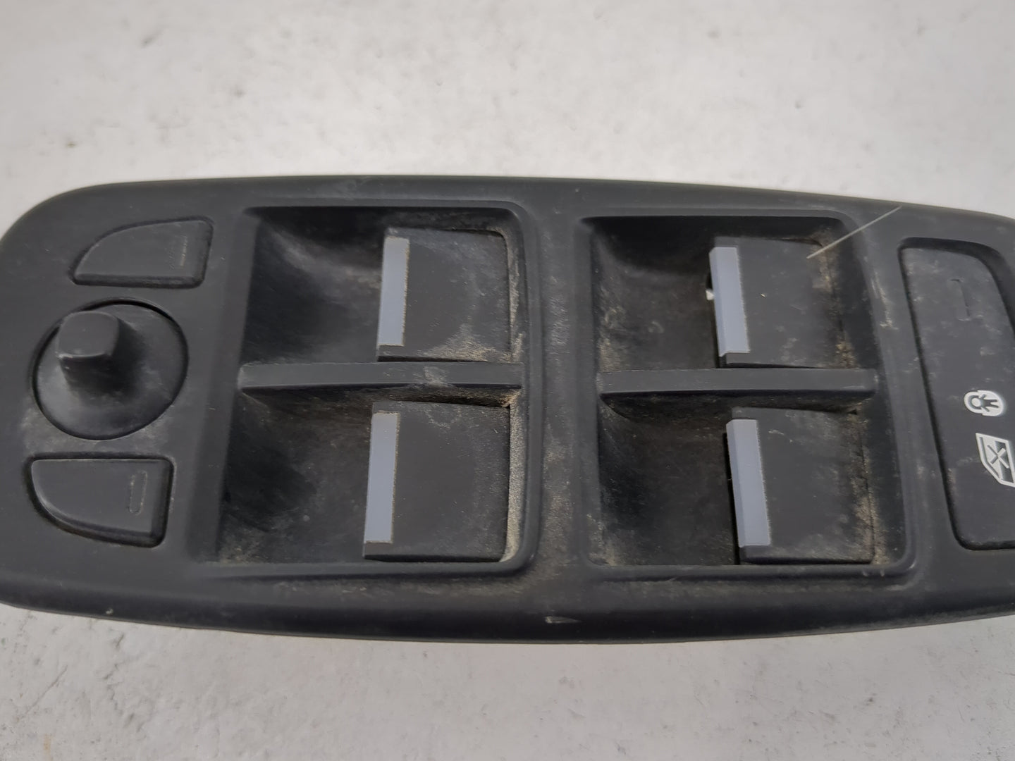 2017-2019 Jaguar Xe Master Power Window Switch Replacement Driver Side Left P/N:SPA027JT00F Fits Fits 2016 2017 2018 2019 20