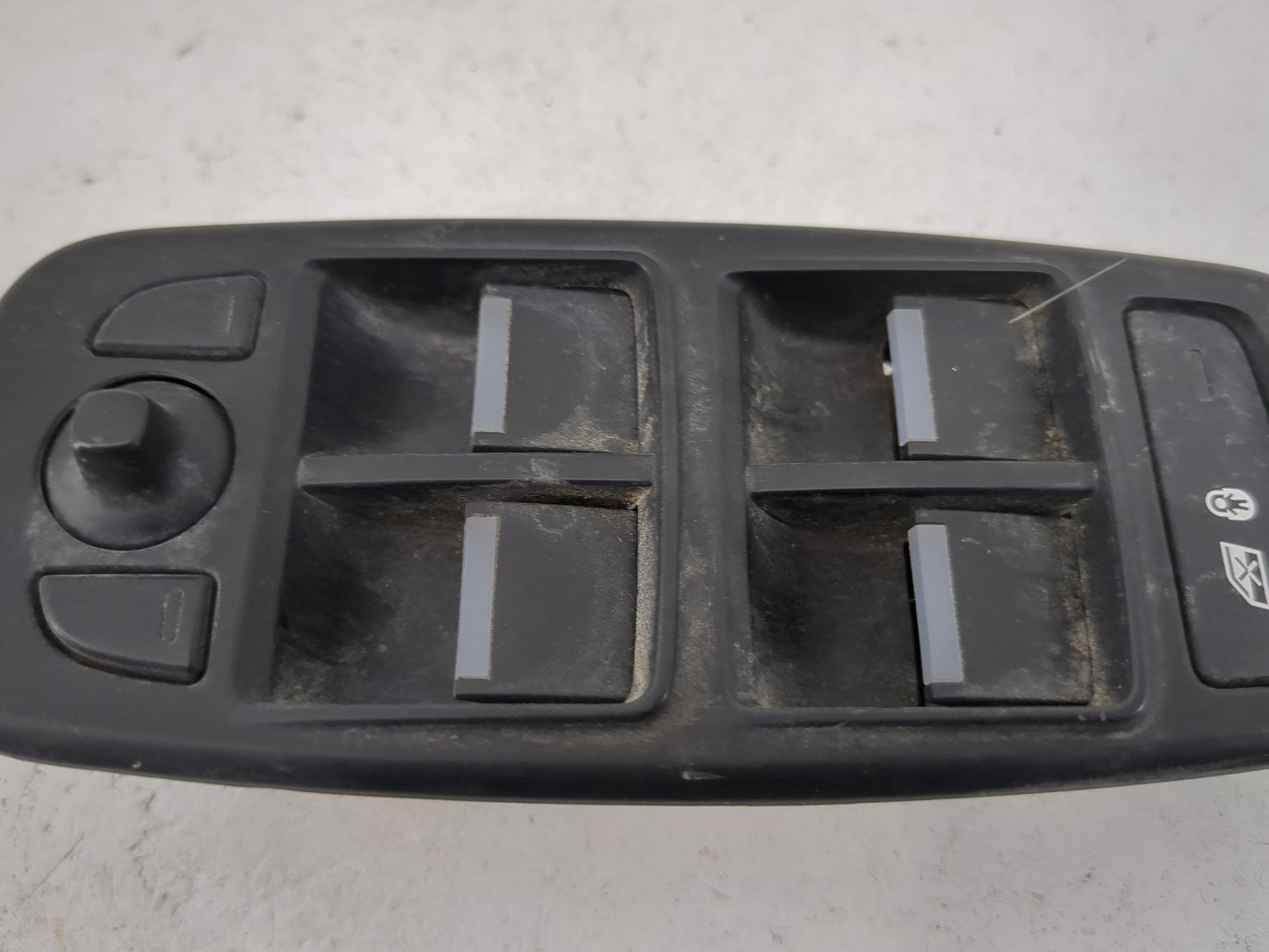2017-2019 Jaguar Xe Master Power Window Switch Replacement Driver Side Left P/N:SPA027JT00F Fits Fits 2016 2017 2018 2019 20