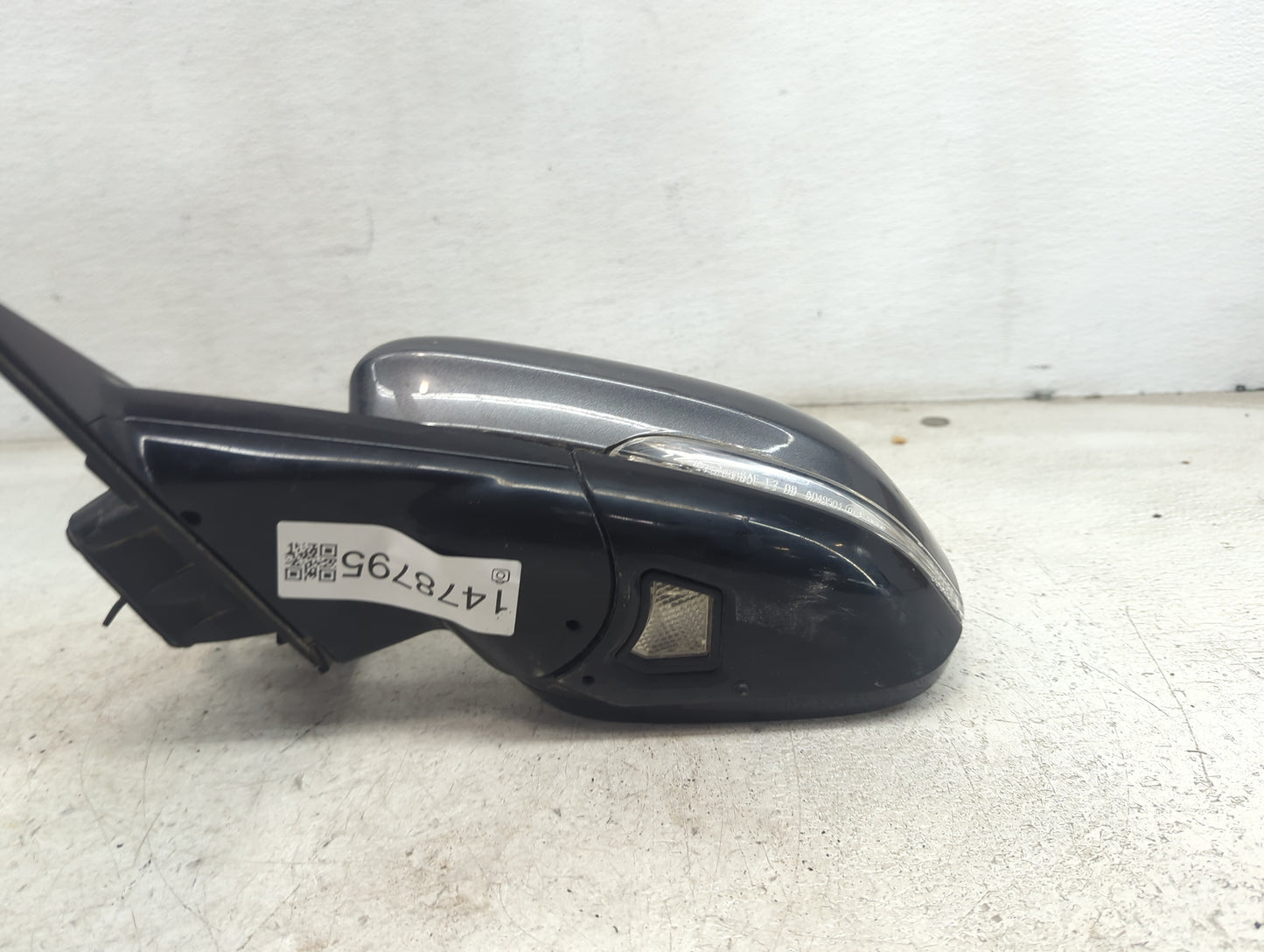 2017-2019 Jaguar Xe Driver Side View Mirror - Left Door Mirror OEM Used - Oemusedautoparts1.com