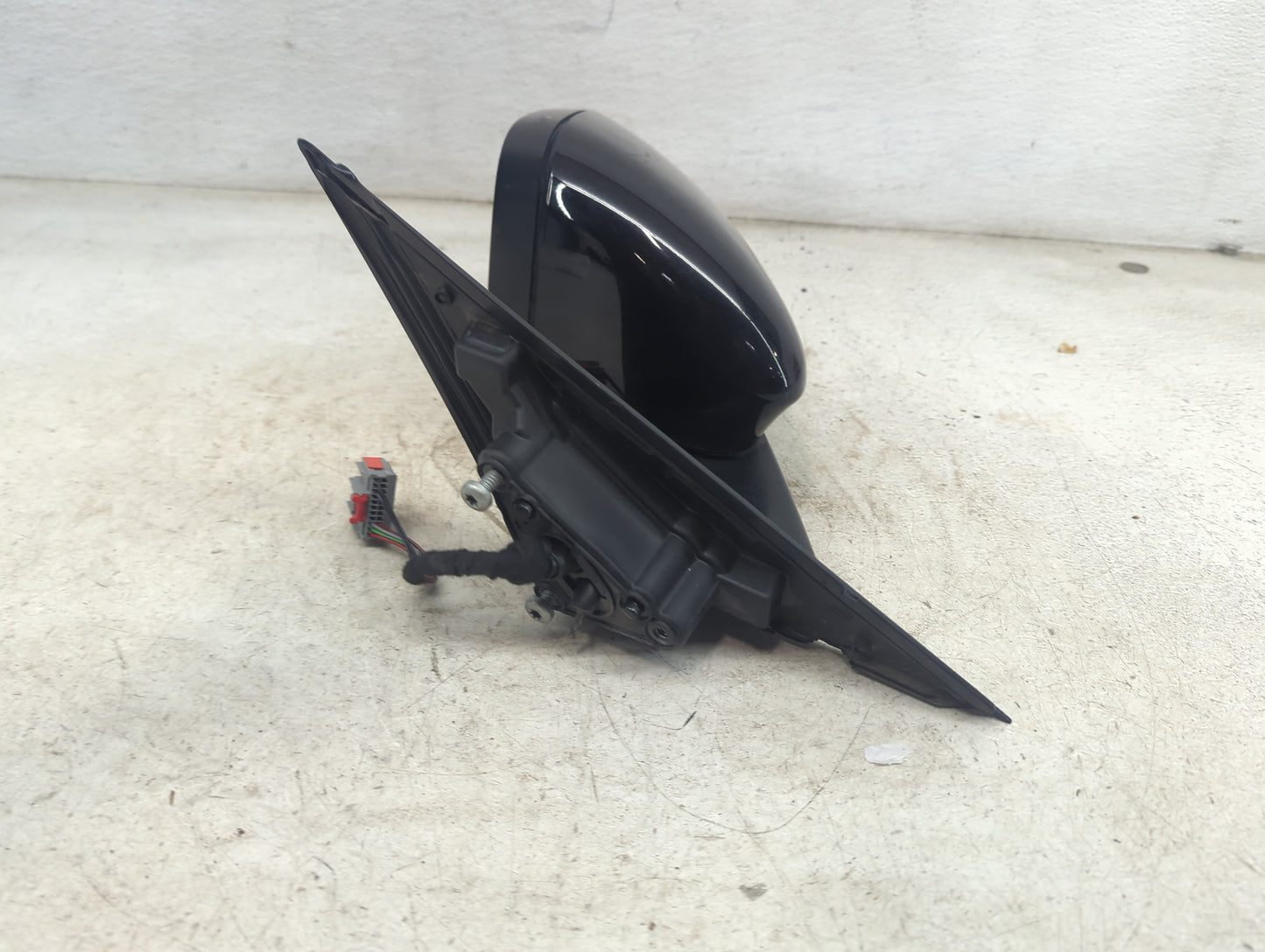 2017-2019 Jaguar Xe Driver Side View Mirror - Left Door Mirror OEM Used - Oemusedautoparts1.com