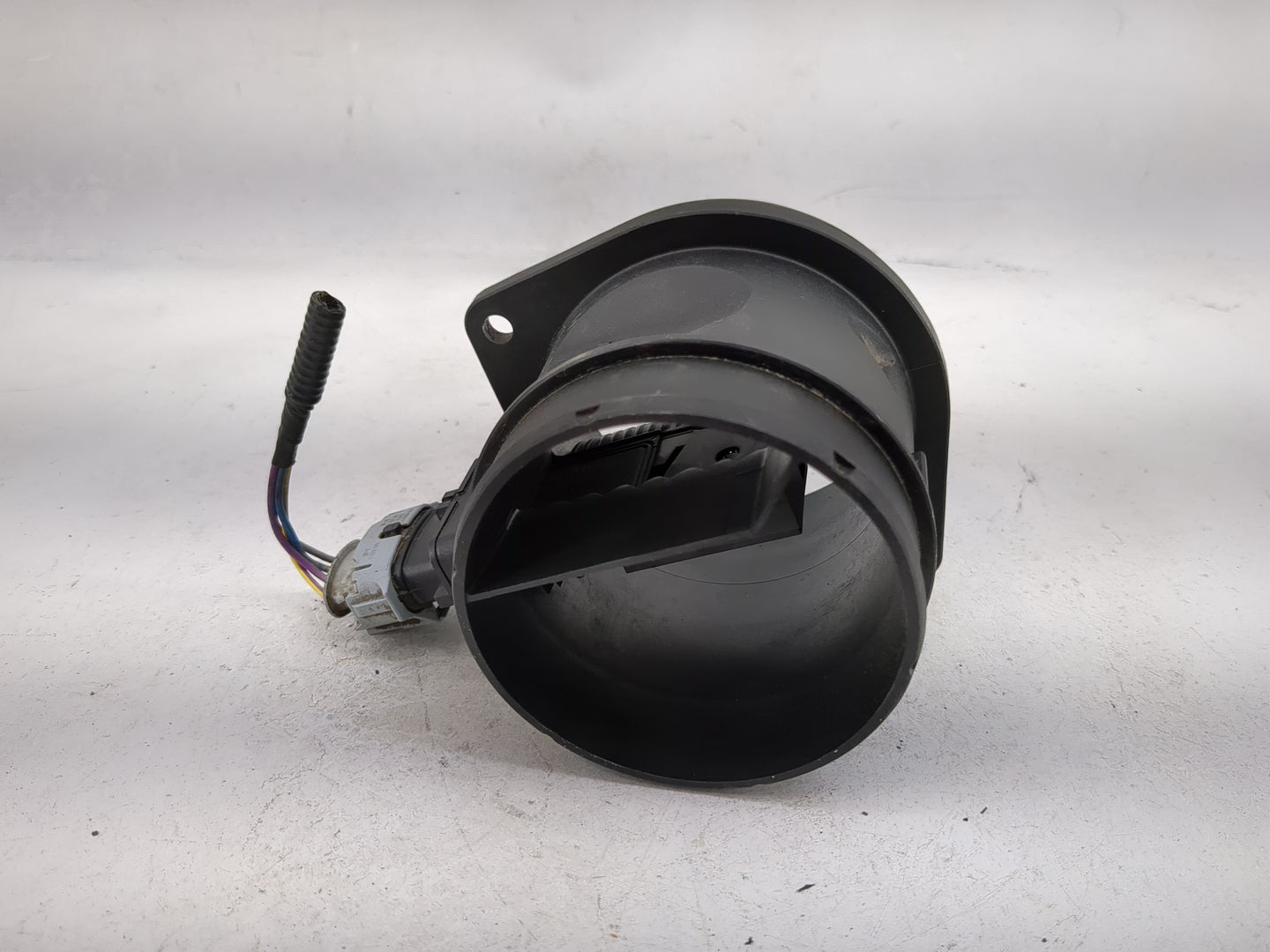2017-2019 Jaguar Xe Mass Air Flow Meter Maf 1478953 - Oemusedautoparts1.com
