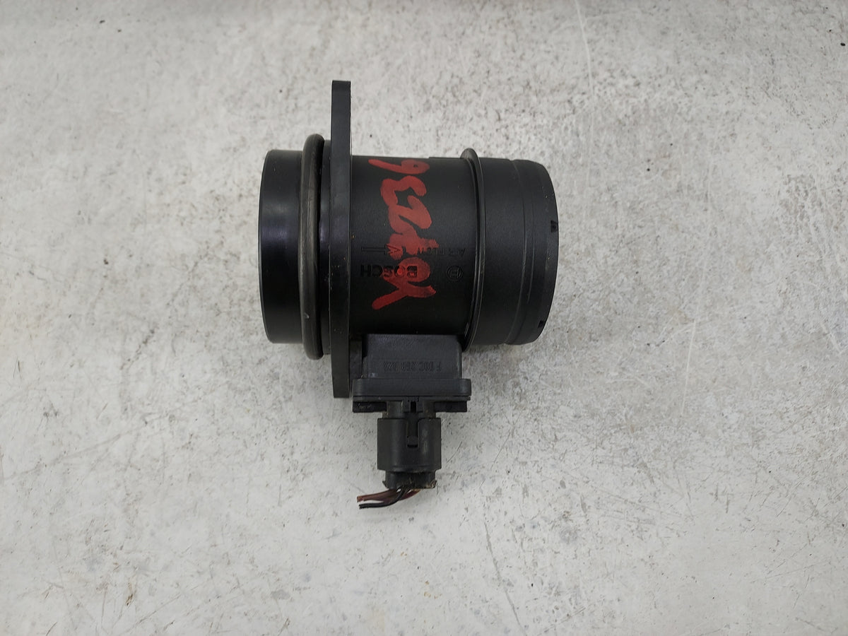 2017-2019 Jaguar Xe Mass Air Flow Meter Maf Sensor 1487667 - Oemusedautoparts1.com
