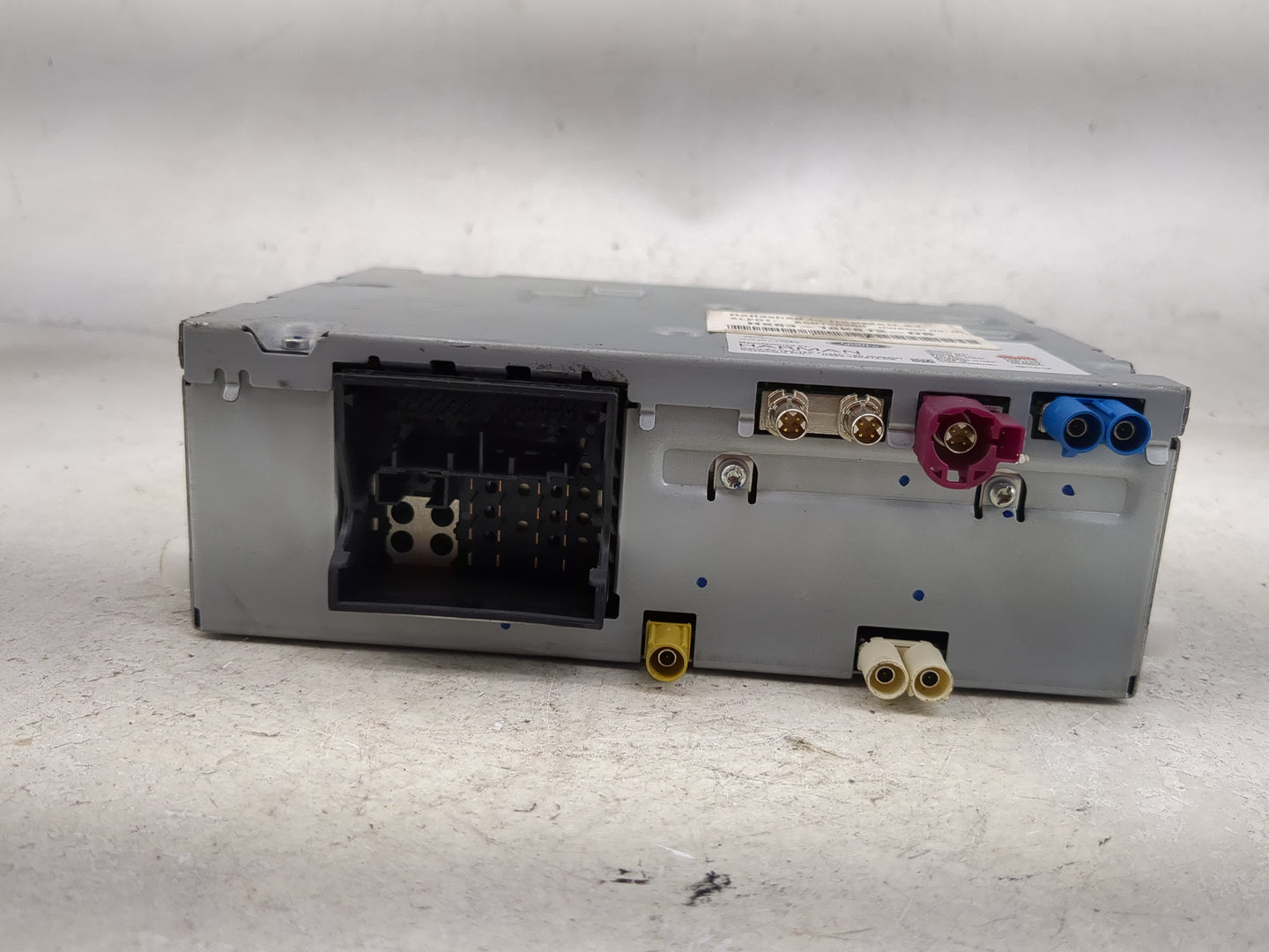 2017-2018 Jaguar Xe Radio AM FM Cd Player Receiver Replacement P/N:HX63-18K812-DB A50139969, 2861348 Fits Fits 2016 2017 201
