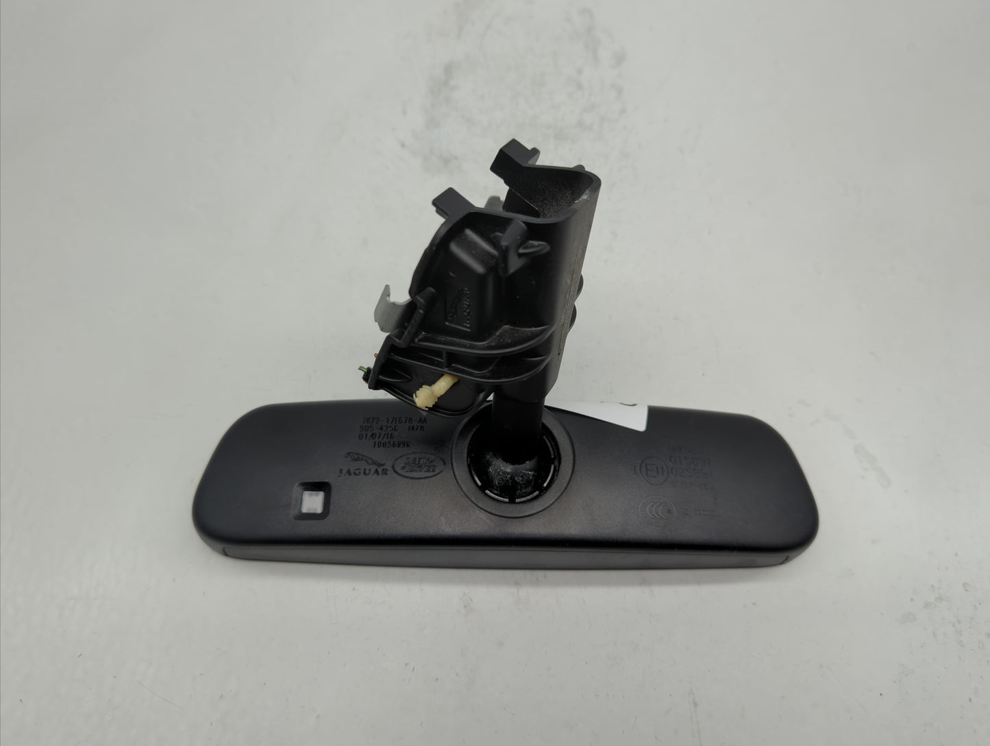 2017-2018 Jaguar Xe Interior Rear View Mirror Replacement OEM P/N:FK72-17E678-AA Fits Fits 2016 2017 2018 OEM Used Auto Part