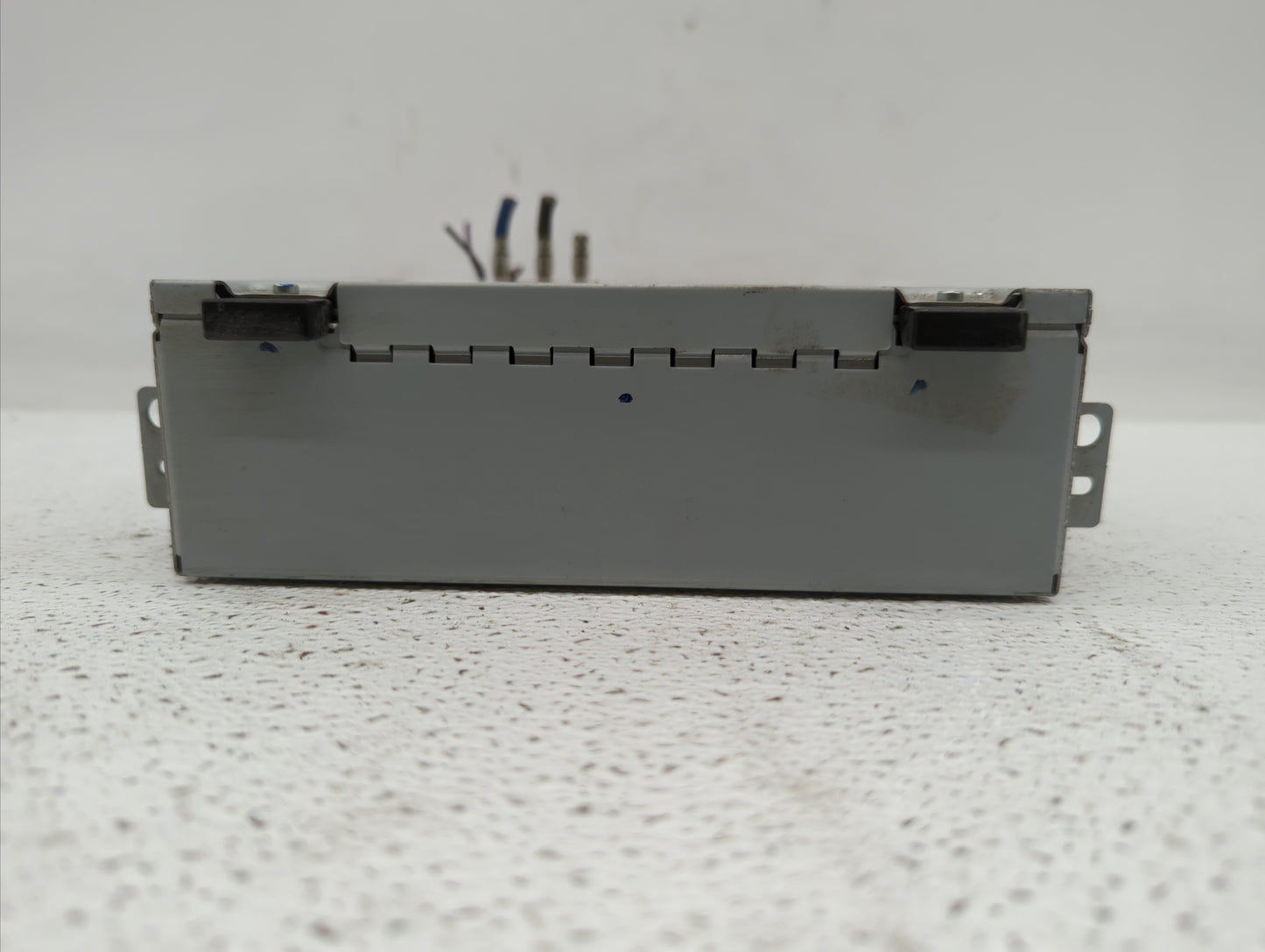 2017-2018 Jaguar Xe Radio AM FM Cd Player Receiver Replacement Fits Fits 2016 2017 2018 OEM Used Auto Parts - Oemusedautopar