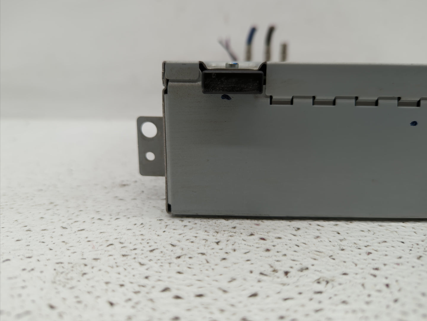 2017-2018 Jaguar Xe Radio AM FM Cd Player Receiver Replacement Fits Fits 2016 2017 2018 OEM Used Auto Parts - Oemusedautopar