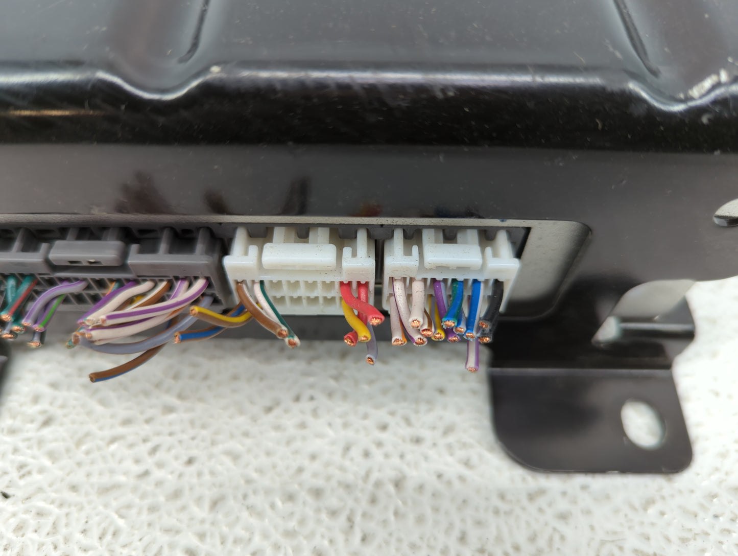 2017-2018 Jaguar Xe Radio AM FM Cd Player Receiver Replacement Fits Fits 2017 2018 OEM Used Auto Parts - Oemusedautoparts1.c