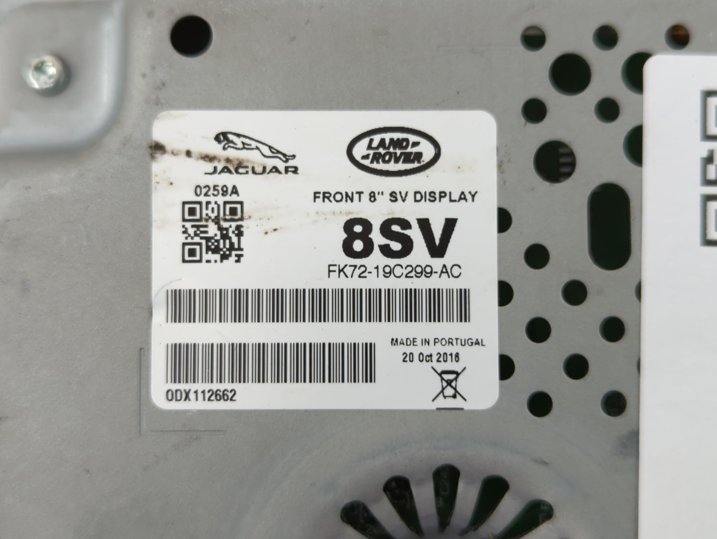 2017-2019 Jaguar Xe Information Display Screen - Oemusedautoparts1.com