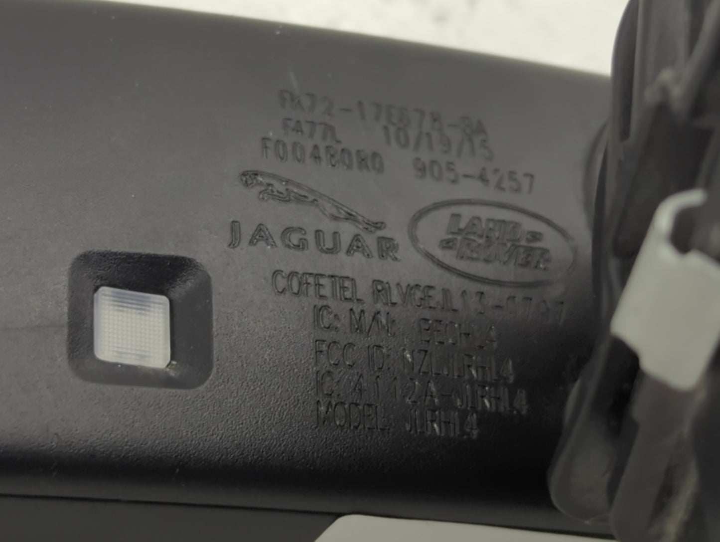 2017-2018 Jaguar Xe Interior Rear View Mirror Replacement OEM P/N:E11045891 FK72-17E678-BA Fits Fits 2015 2016 2017 2018 201