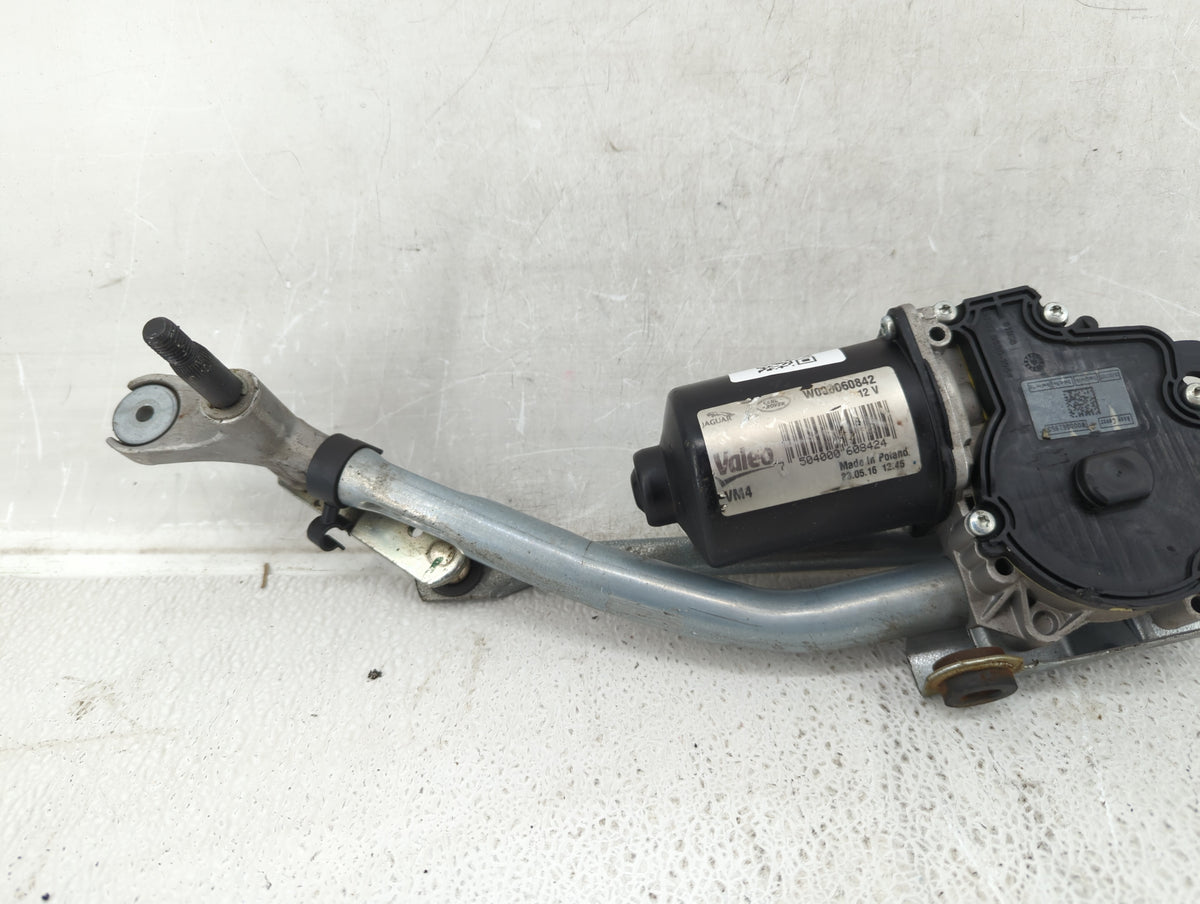 2017 Jaguar Xe Front Windshield Wiper Motor P/N:W000060842 Fits OEM Used Auto Parts - Oemusedautoparts1.com