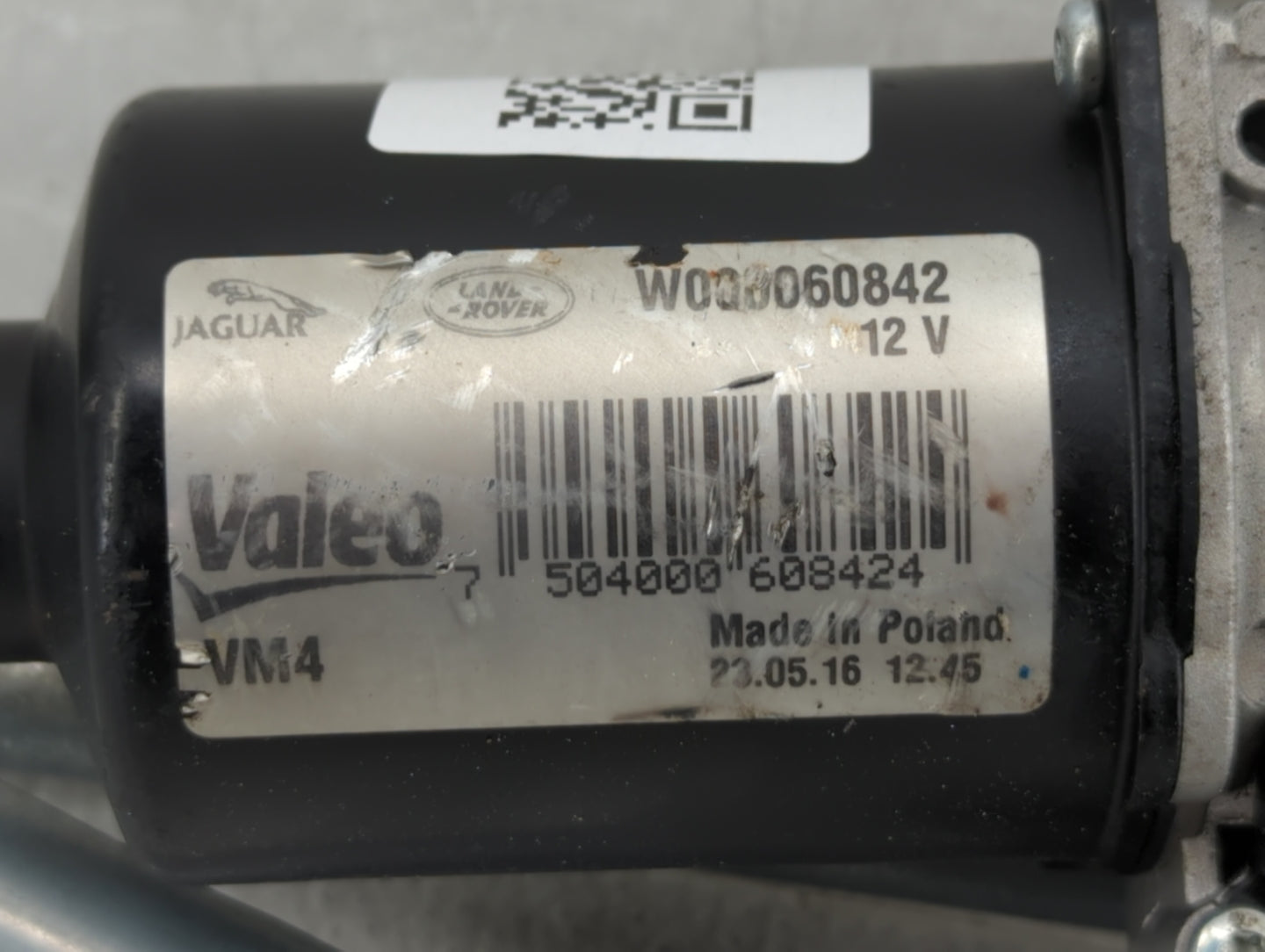 2017 Jaguar Xe Front Windshield Wiper Motor P/N:W000060842 Fits OEM Used Auto Parts - Oemusedautoparts1.com