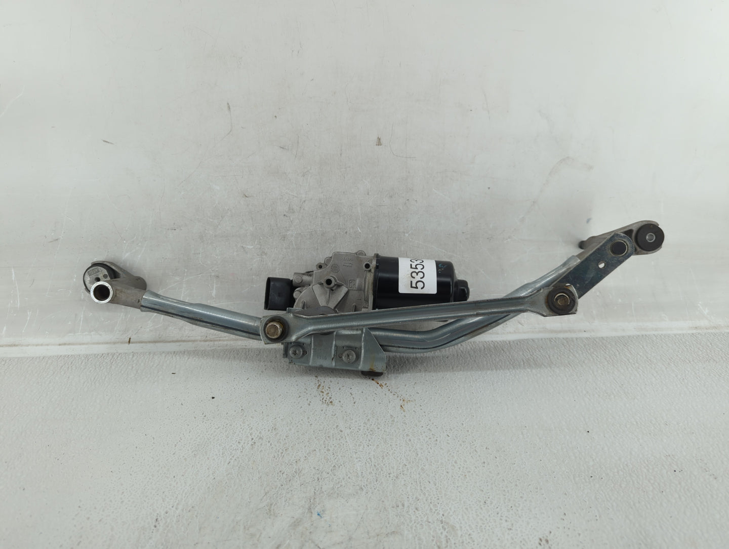 2017 Jaguar Xe Front Windshield Wiper Motor P/N:W000060842 Fits OEM Used Auto Parts - Oemusedautoparts1.com