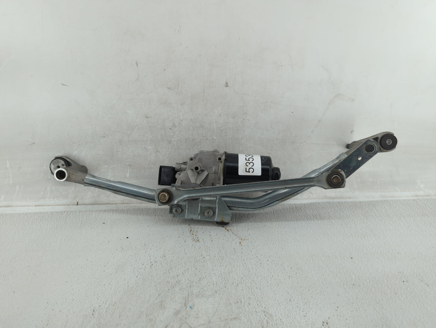 2017 Jaguar Xe Front Windshield Wiper Motor P/N:W000060842 Fits OEM Used Auto Parts - Oemusedautoparts1.com