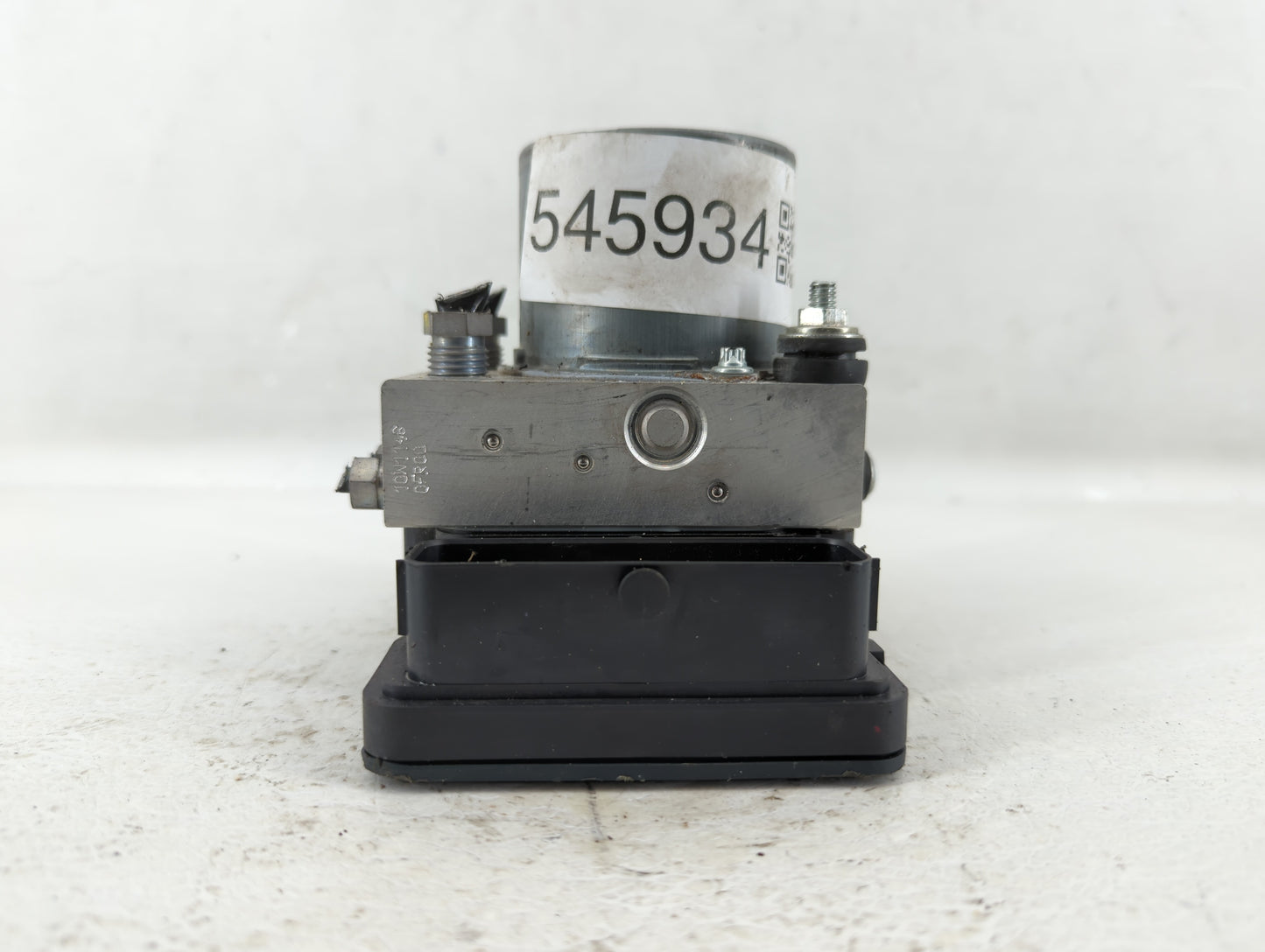 2017 Jaguar Xe ABS Pump Control Module Replacement P/N:HX73-14F447-AF Fits OEM Used Auto Parts - Oemusedautoparts1.com