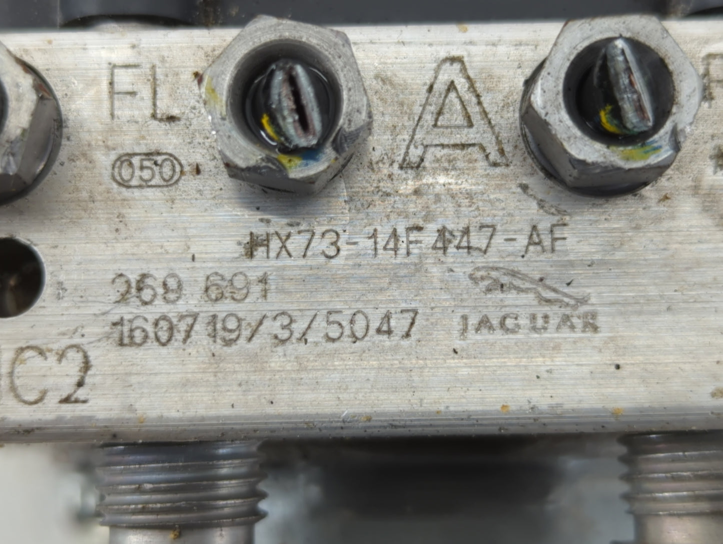 2017 Jaguar Xe ABS Pump Control Module Replacement P/N:HX73-14F447-AF Fits OEM Used Auto Parts - Oemusedautoparts1.com