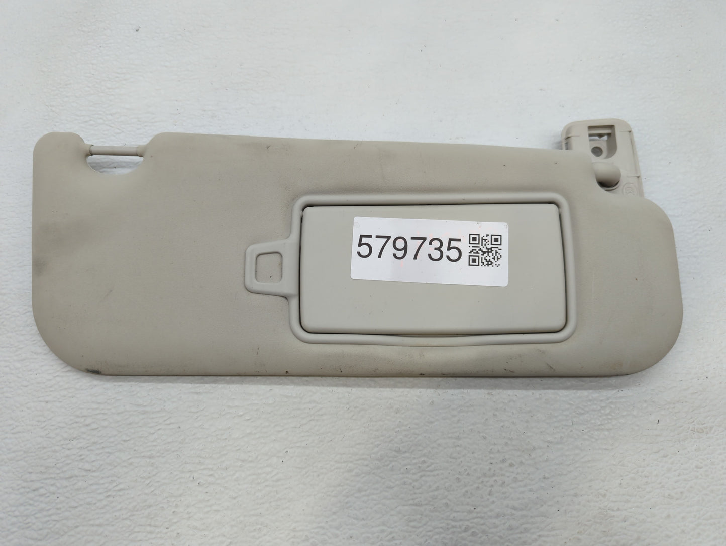 2017-2019 Jaguar Xe Sun Visor Shade Replacement Passenger Right Mirror Fits Fits 2017 2018 2019 2020 OEM Used Auto Parts - O
