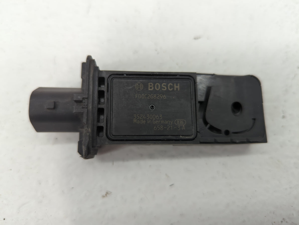 2017-2019 Jaguar Xe Mass Air Flow Meter Maf Sensor - Oemusedautoparts1.com