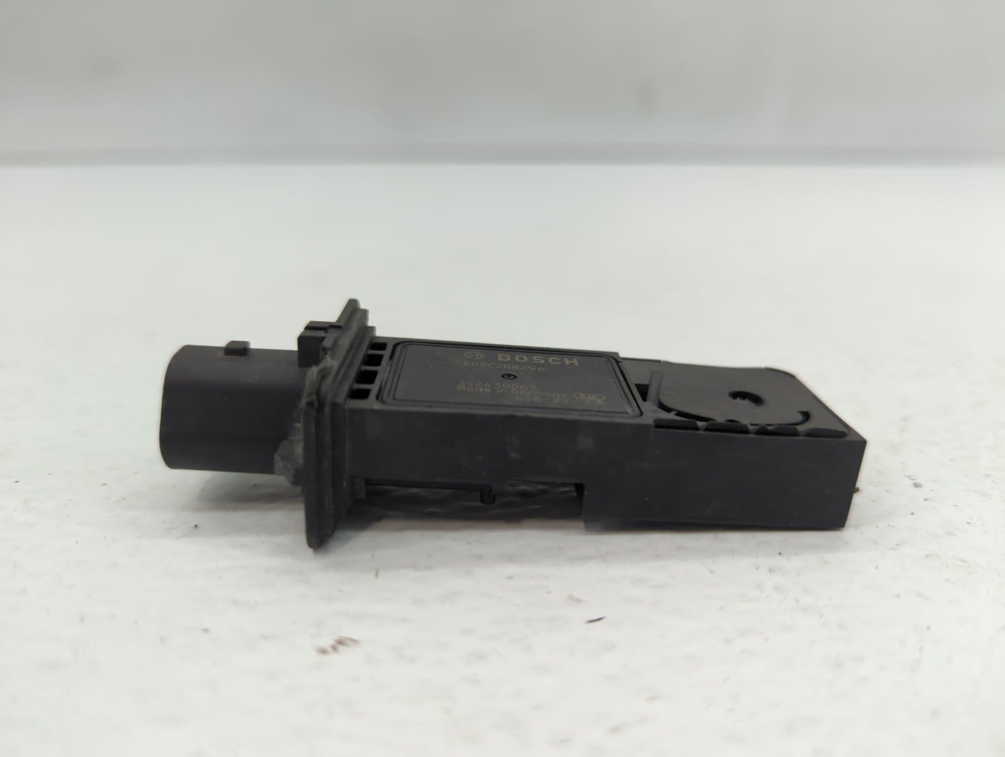 2017-2019 Jaguar Xe Mass Air Flow Meter Maf - Oemusedautoparts1.com