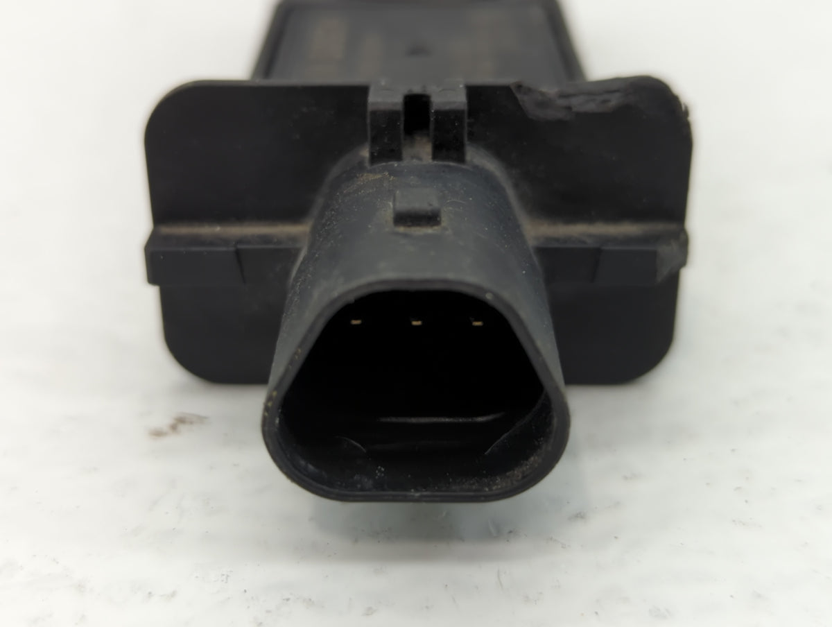 2017-2019 Jaguar Xe Mass Air Flow Meter Maf Sensor - Oemusedautoparts1.com