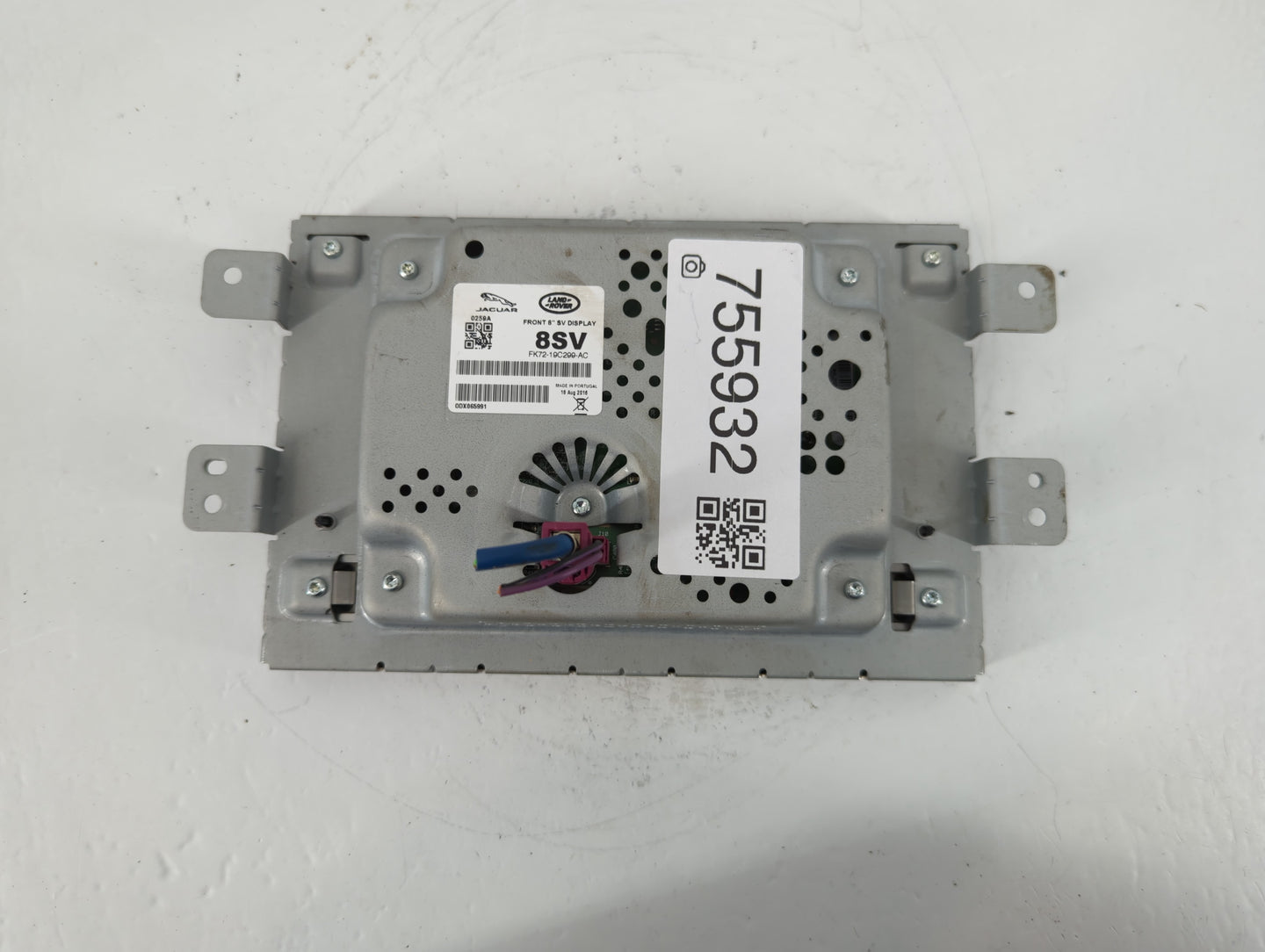 2017-2018 Jaguar Xe Information Display Screen - Oemusedautoparts1.com