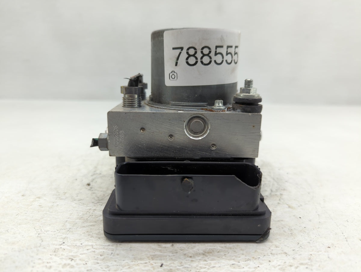 2017 Jaguar Xe Anti-Lock Brake ABS Pump Module Actuator OEM P/N:HX73-14F447-AF Fits OEM Used Auto Parts - Oemusedautoparts1.