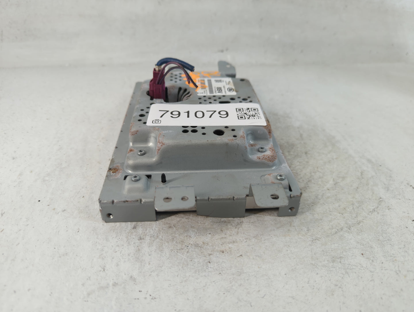 2017-2018 Jaguar Xe Information Display Screen - Oemusedautoparts1.com