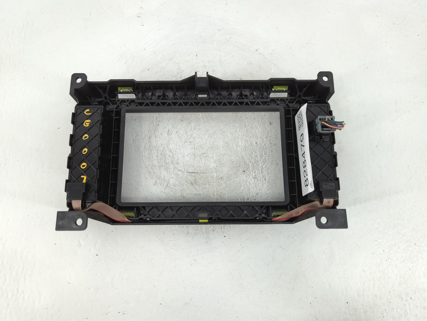 2017-2018 Jaguar Xe Radio AM FM Cd Player Receiver Replacement P/N:GX73-19F211-PB Fits Fits 2017 2018 OEM Used Auto Parts - 