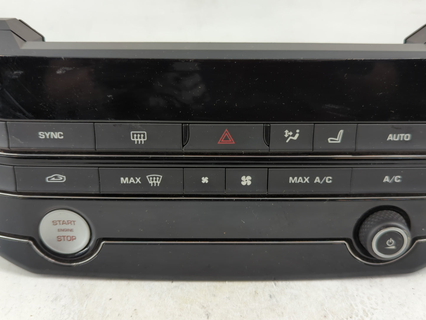 2016-2017 Jaguar Xf Climate Control Module Temperature AC/Heater Replacement P/N:GX63-18C858-RD Fits Fits 2016 2017 OEM Used